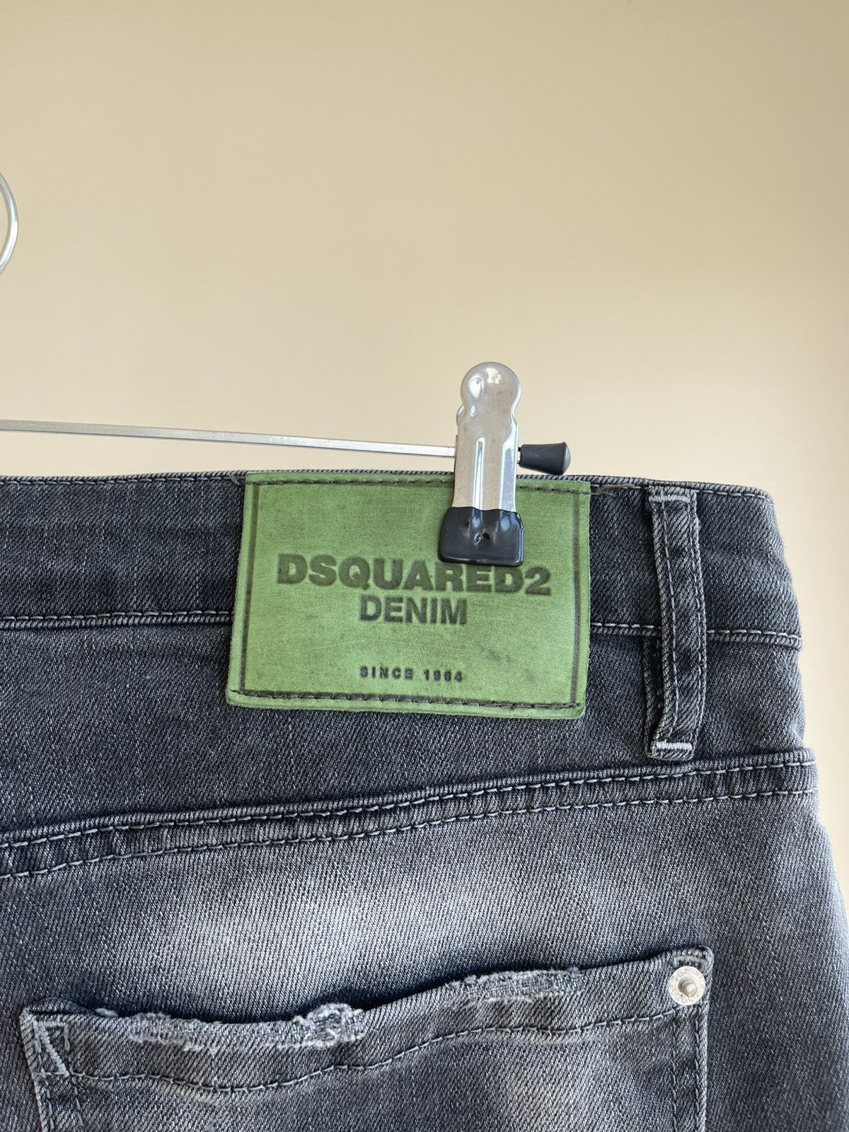 Dsquared2 Dsquared2 Distressed Washed Denim Paint-Splattered Shorts 50 Size US 34 / EU 50 - 16 Thumbnail