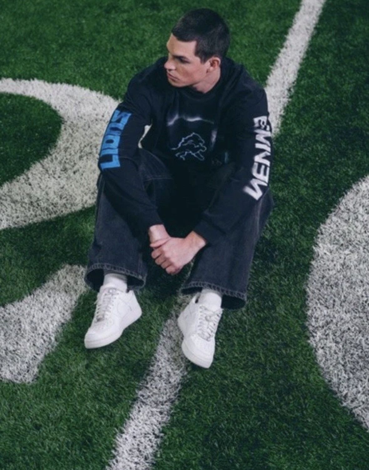 Eminem Eminem x Detroit Lions Capsule Silhouette Long Sleeve Shirt Size US M / EU 48-50 / 2 - 11 Thumbnail