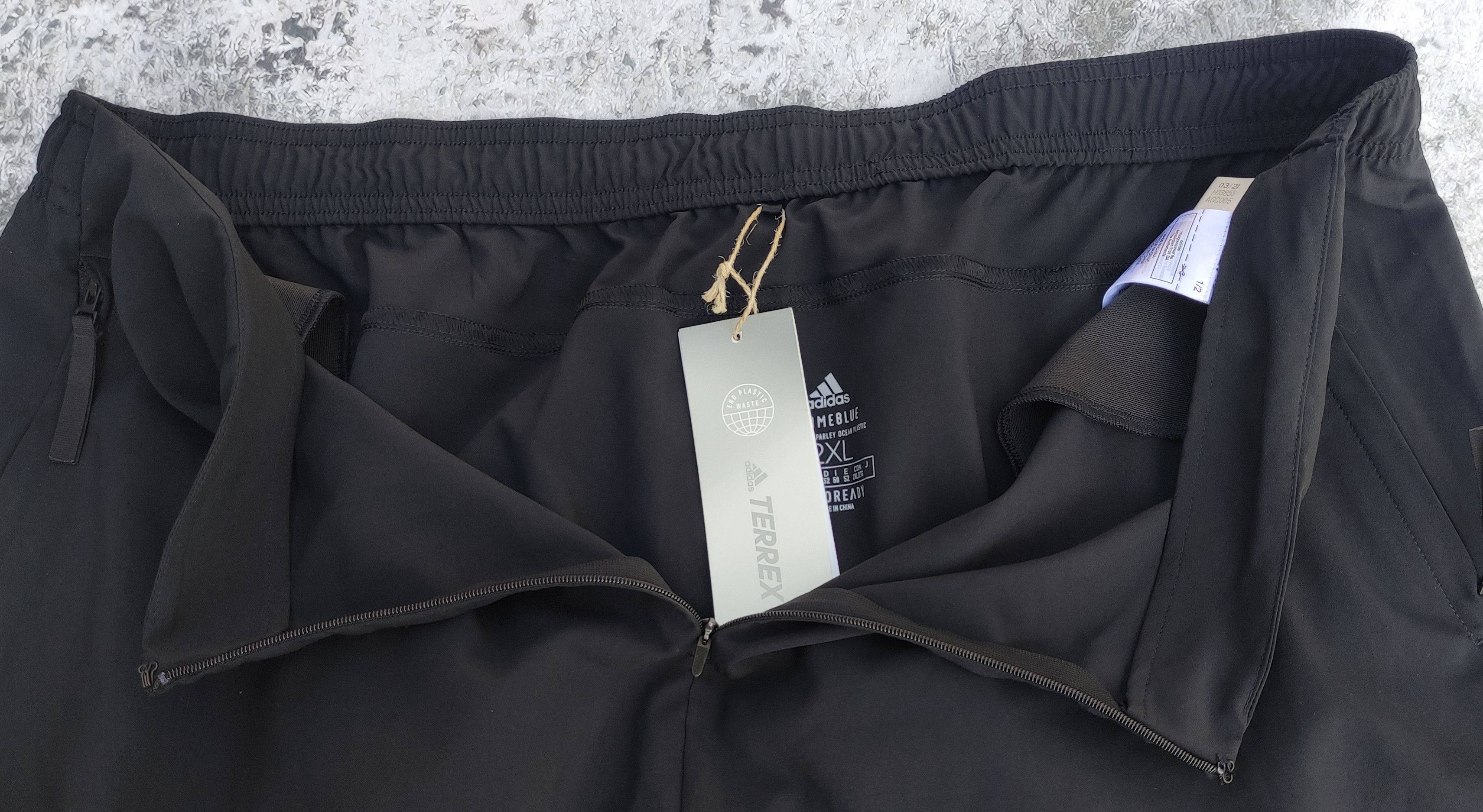 Adidas Adidas Terrex Primeblue Cropped Hiking Pant H13855 SIZE 2XL Size 42" / US 20 - 9 Thumbnail