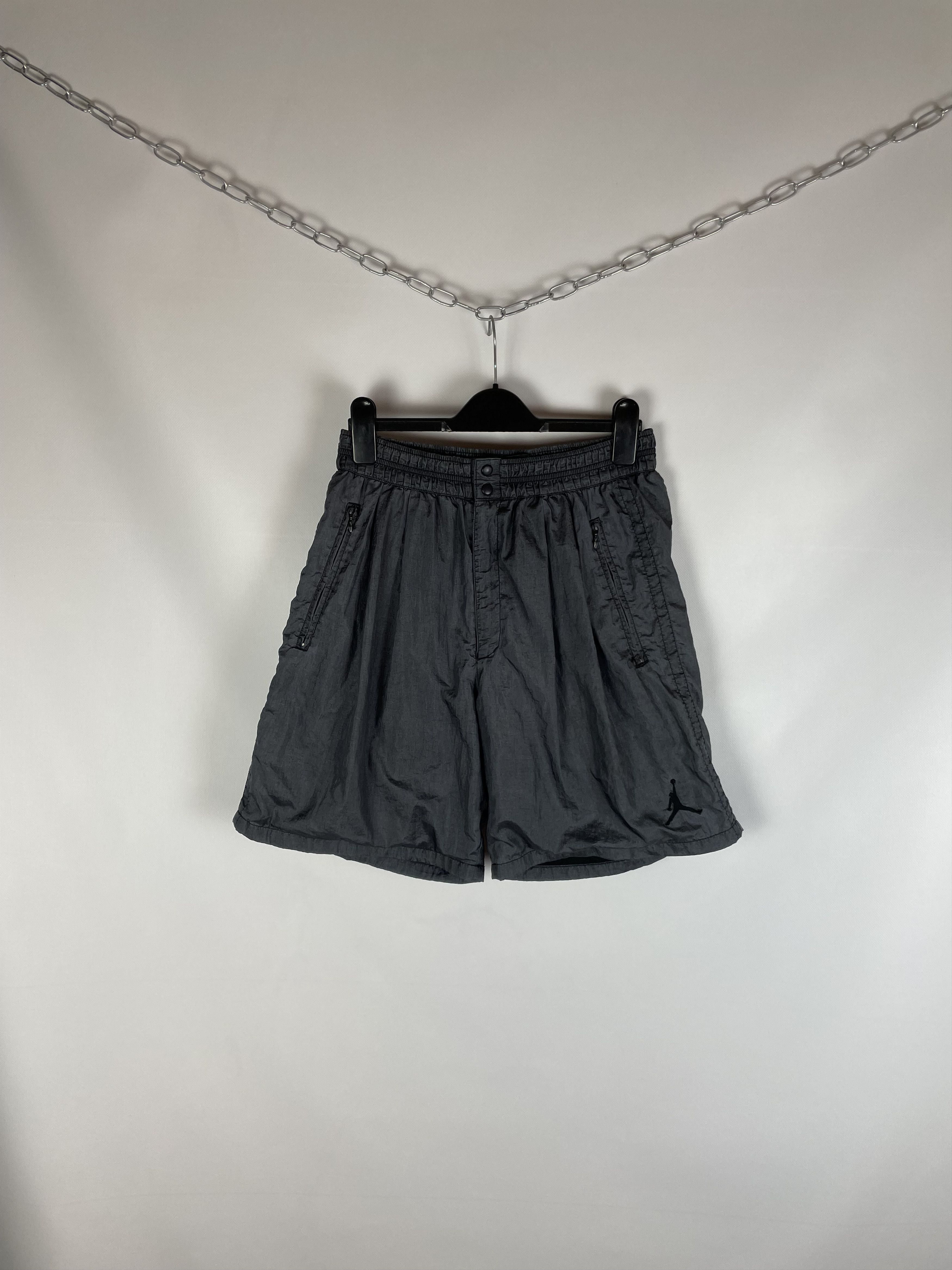 Jordan Brand 90s Nike Jordan Shorts Size US 32 / EU 48 - 1 Thumbnail