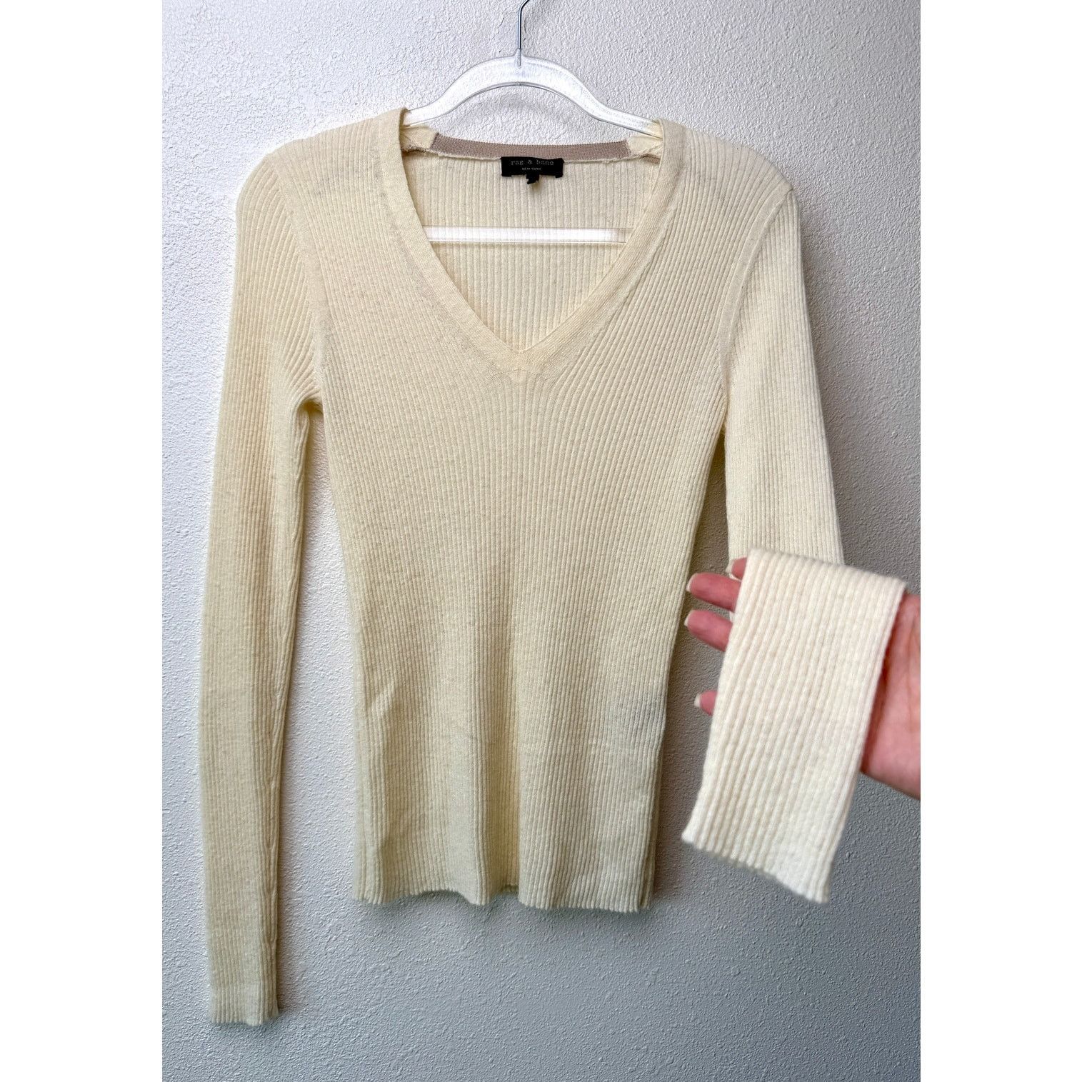 Rag & Bone Rag & Bone Ribbed V Neck Sweater Women US S Cream Size S / US 4 / IT 40 - 3 Thumbnail
