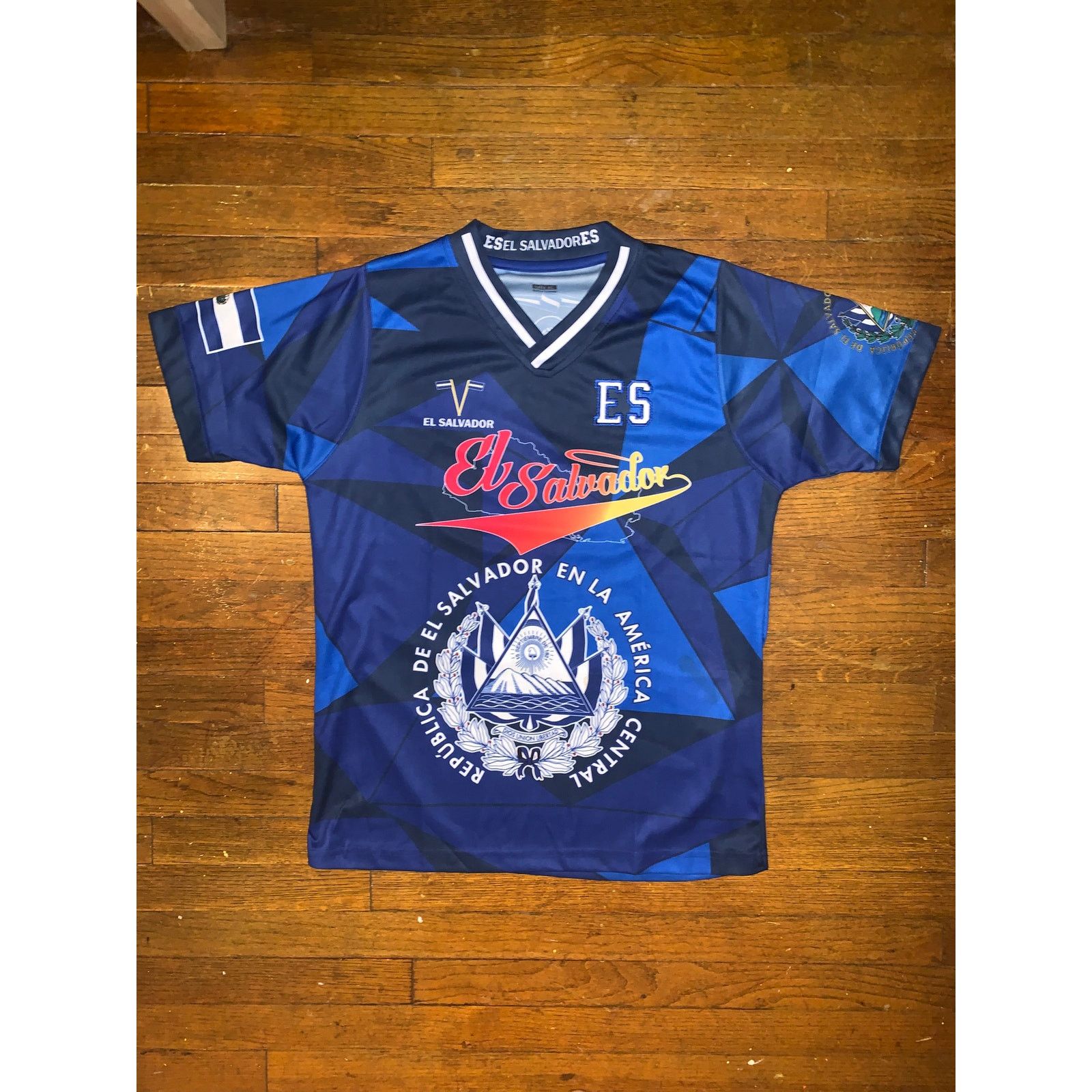 Other El Salvador National Team Blue Soccer Jersey Large Size US XL / EU 56 / 4 - 3 Thumbnail
