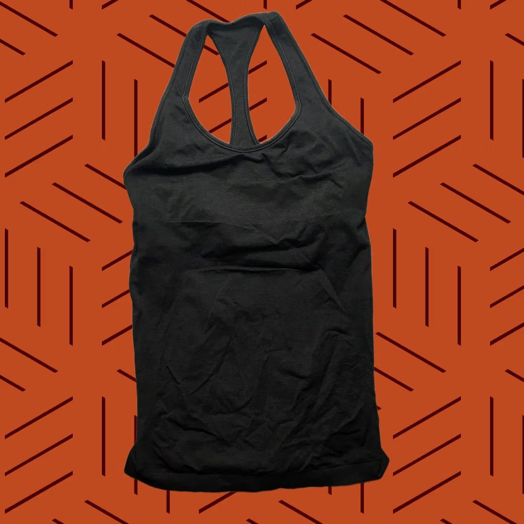 Lululemon Lululemon Tank Top Womens 6 Black Seamless Racerback Running Yoga No Pads Tank Top Ladies 6 Black Seamless Racerback Nike Size M / US 6-8 / IT 42-44 - 1 Thumbnail