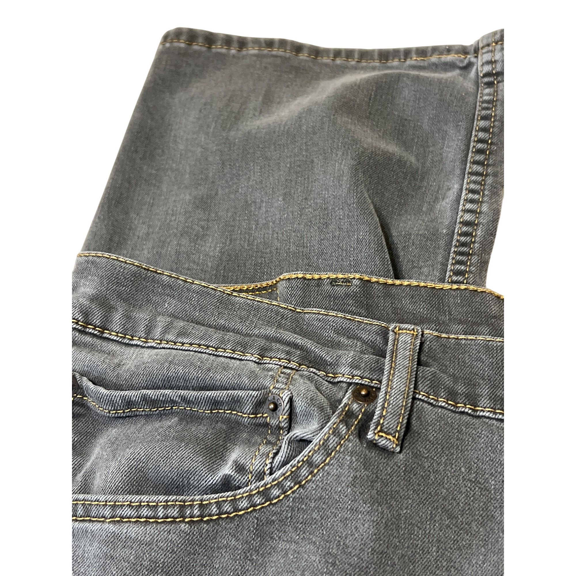 Levi's Vintage Levis 505 Mens Straight Leg Jeans Black Wash Size 38 Size US 38 / EU 54 - 2 Thumbnail