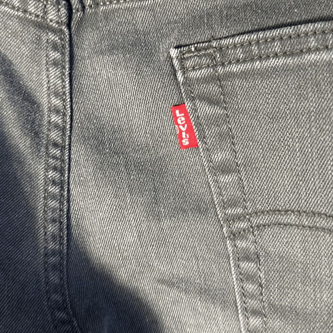 Levi's Levi’s Men’s 541 Black Straight Leg Jeans Denim W38 x L34 Size US 38 / EU 54 - 4 Thumbnail