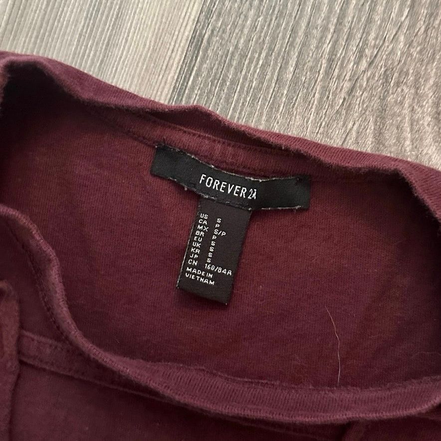 Forever 21 forever 21 burgundy maroon low v cut crop top Size S / US 4 / IT 40 - 3 Thumbnail