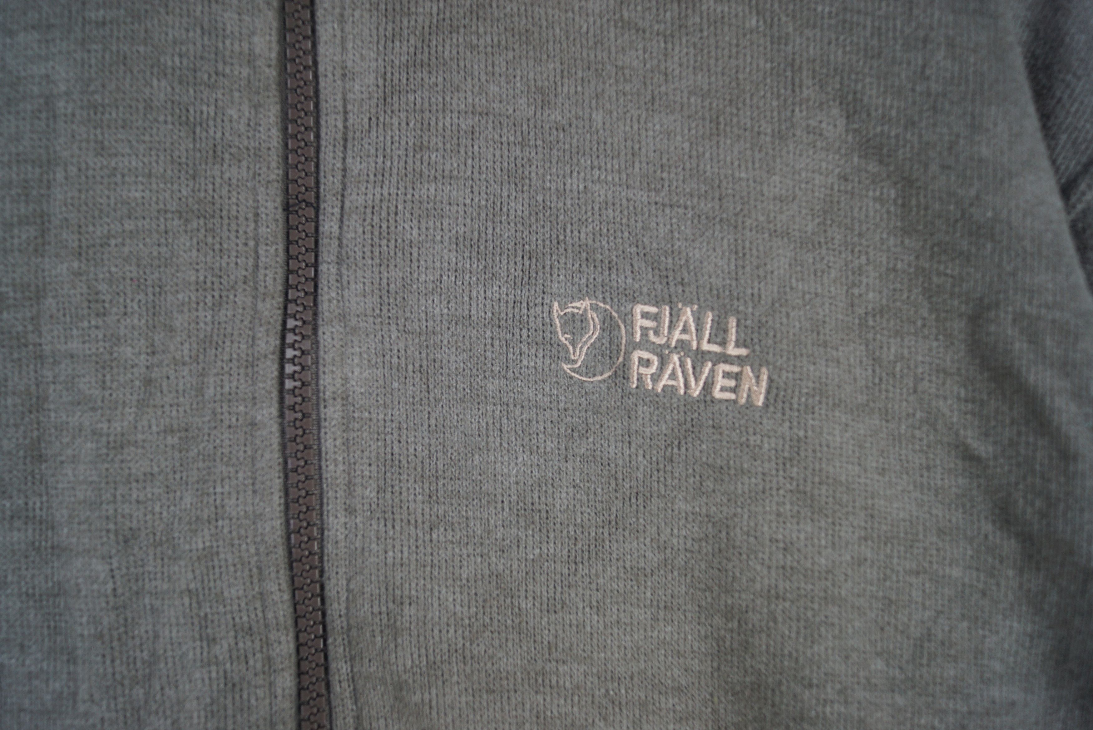 Fjallraven × Vintage Fjallraven Sweater Small Logo Crewneck Size US M / EU 48-50 / 2 - 3 Thumbnail