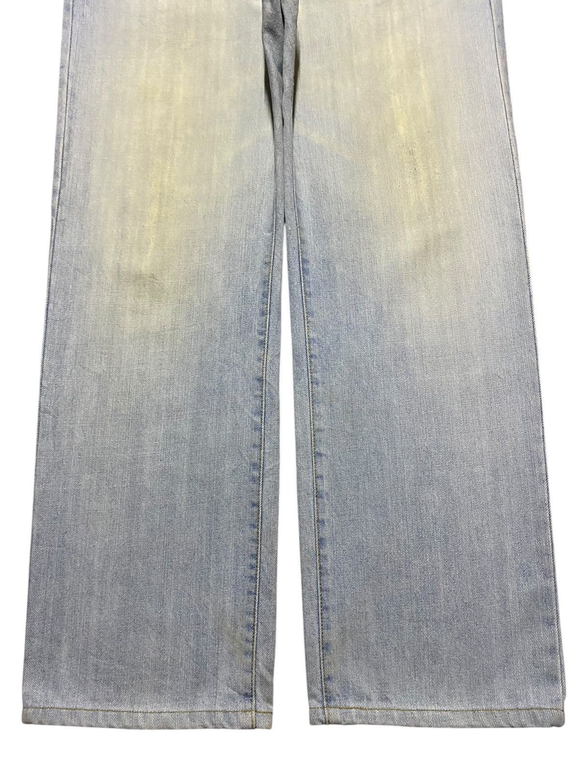 Japanese Brand Vintage Japanese Brand Uniqlo Light Wash Distressed Jeans Size US 34 / EU 50 - 5 Thumbnail