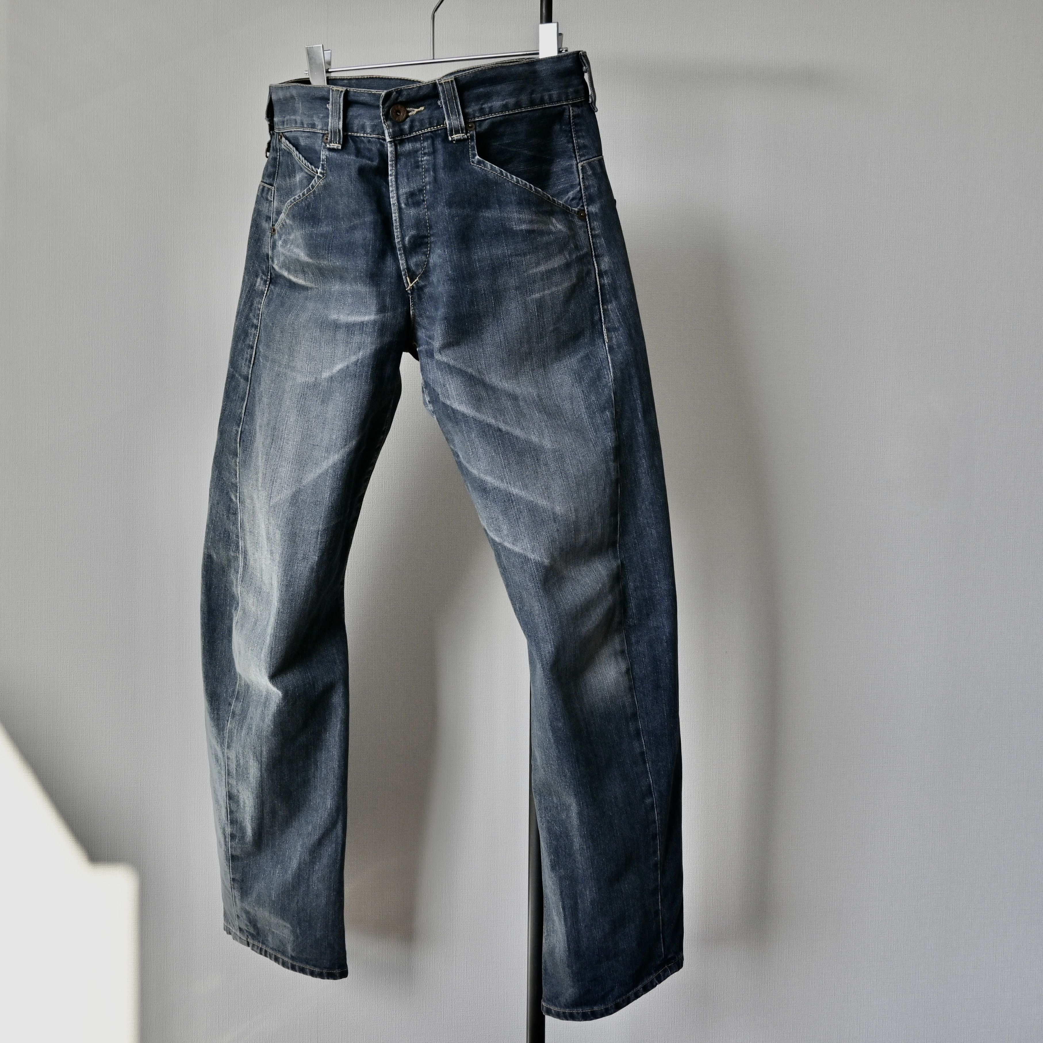 Levi's VTG, 2000s Levi's Europe 3D cut jeans, 30 x 32 Size US 30 / EU 46 - 20 Thumbnail