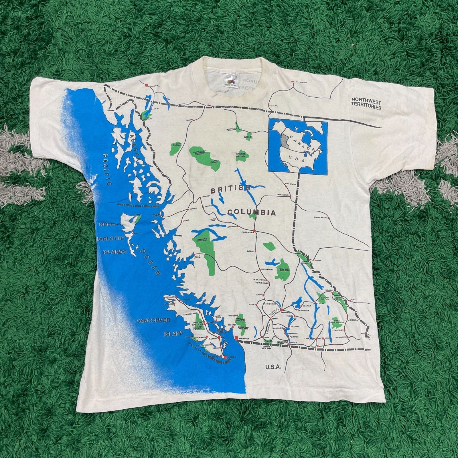 Vintage vintage 1990s British Columbia BC All Over Print Map Tee Size US XL / EU 56 / 4 - 1 Thumbnail