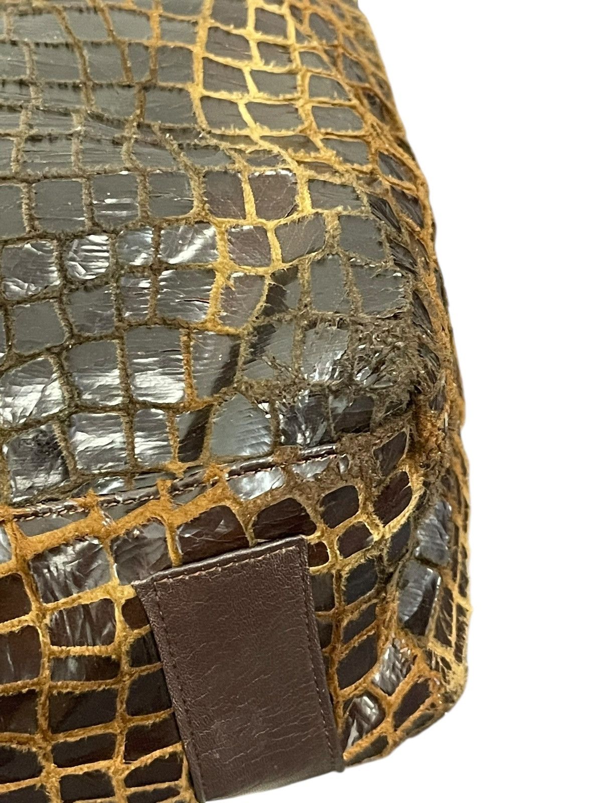 Genuine Leather Crocodile Embossed Textured Patina 4 Session Bag 2🟩1 Size ONE SIZE - 9 Thumbnail