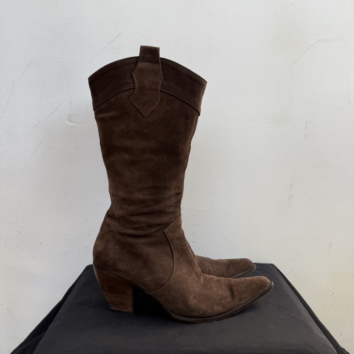 Japanese Brand Vintage Italy Western Brown Suede Boots Size US 10 / IT 40 - 1 Thumbnail