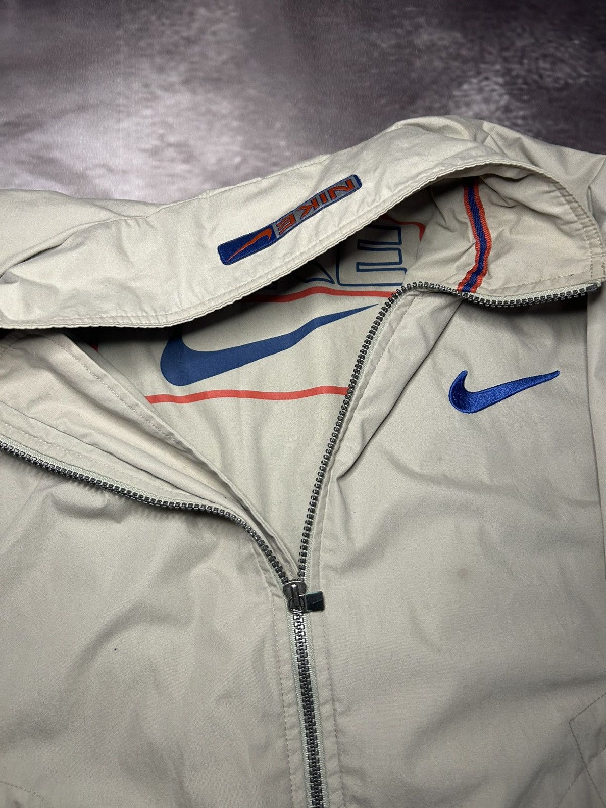 Nike Nike Jacket Nylon Vintage swoosh Logo Zip Size US M / EU 48-50 / 2 - 2 Thumbnail