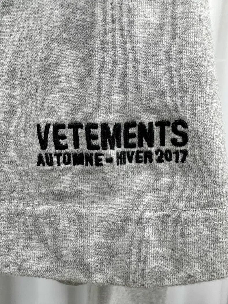 Vetements Vetements Shoulder Pad Camo Short-Sleeve T-Shirt Size US S / EU 44-46 / 1 - 5 Thumbnail