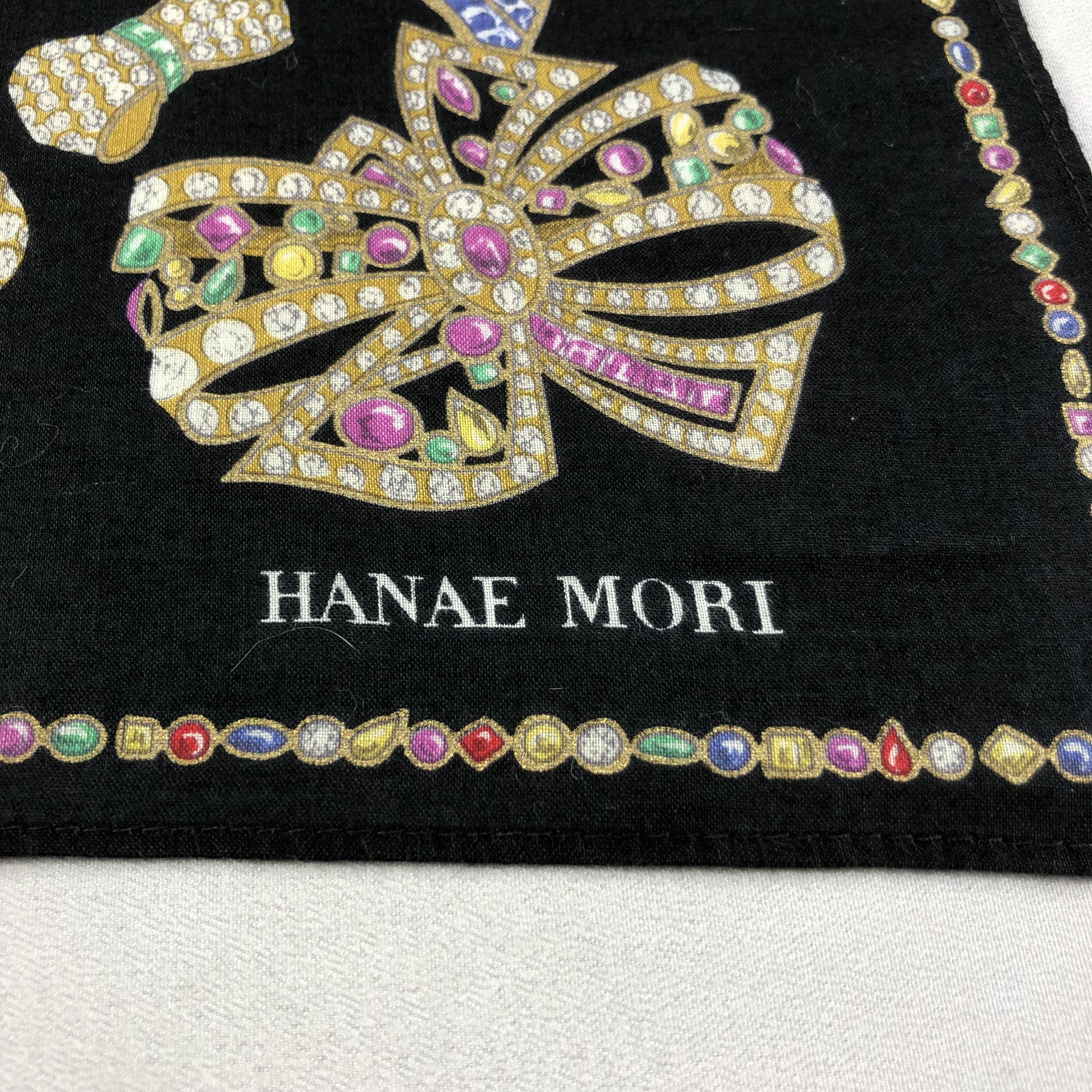 Hanae Mori Hanae Mori Brooches Handkerchief Neckerchief Bandana H1532 Size ONE SIZE - 4 Thumbnail