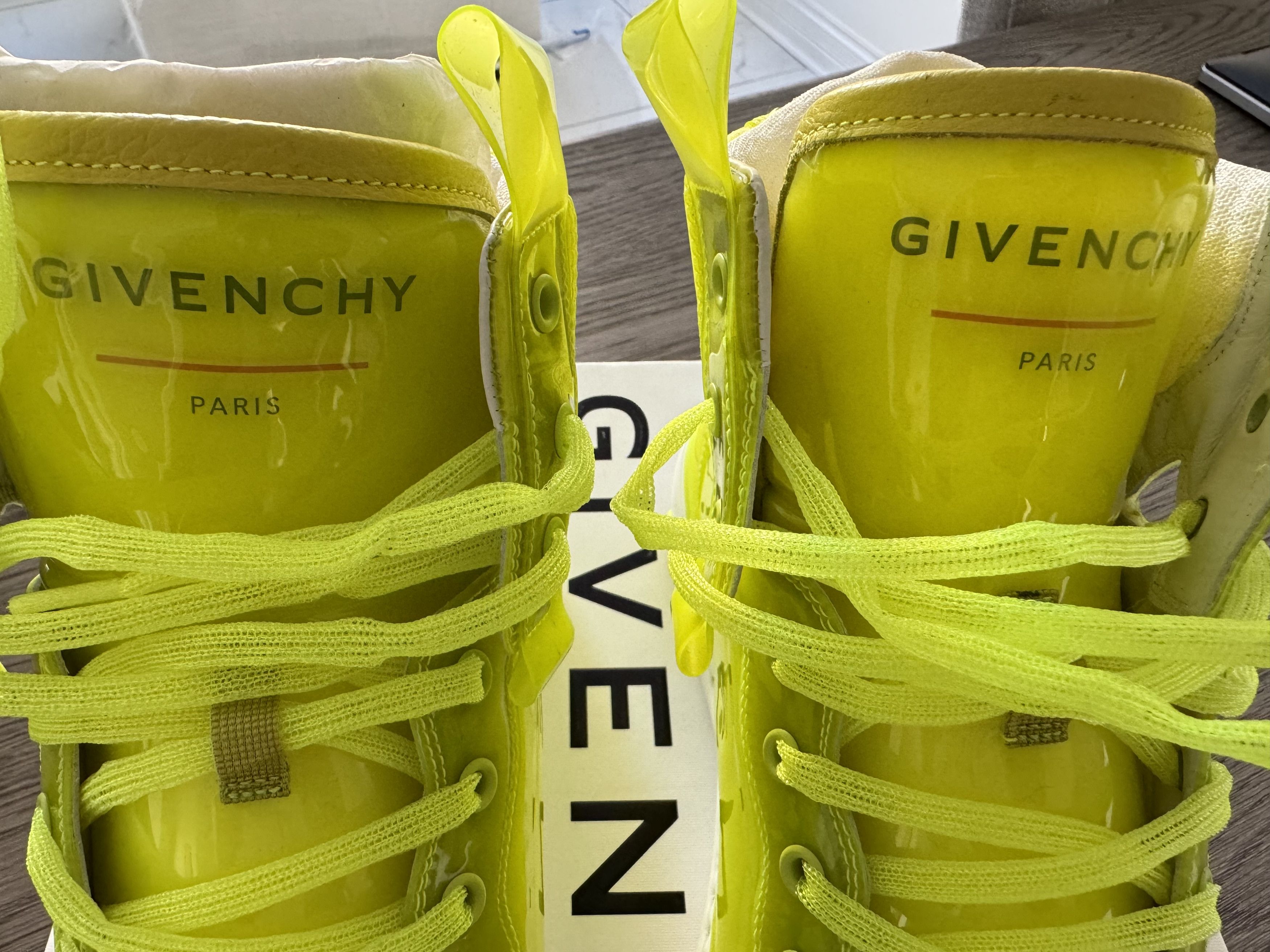 Givenchy WING SNEAKER HI-TOP FLUORESCENT YELLOW Size US 13 / EU 46 - 10 Thumbnail