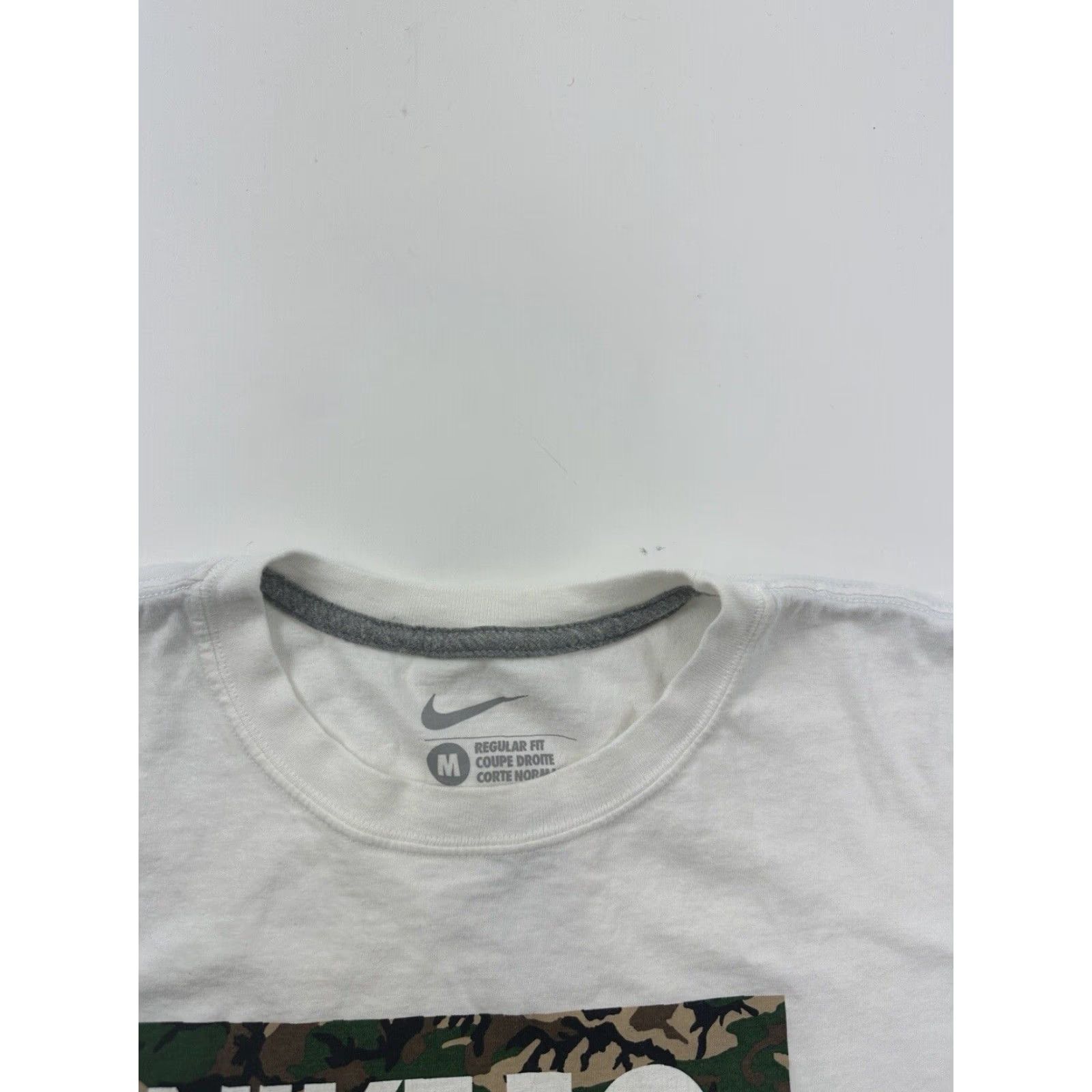 Nike Nike FC Camo Box Logo Graphic T-Shirt Mens Medium White Size US M / EU 48-50 / 2 - 6 Thumbnail