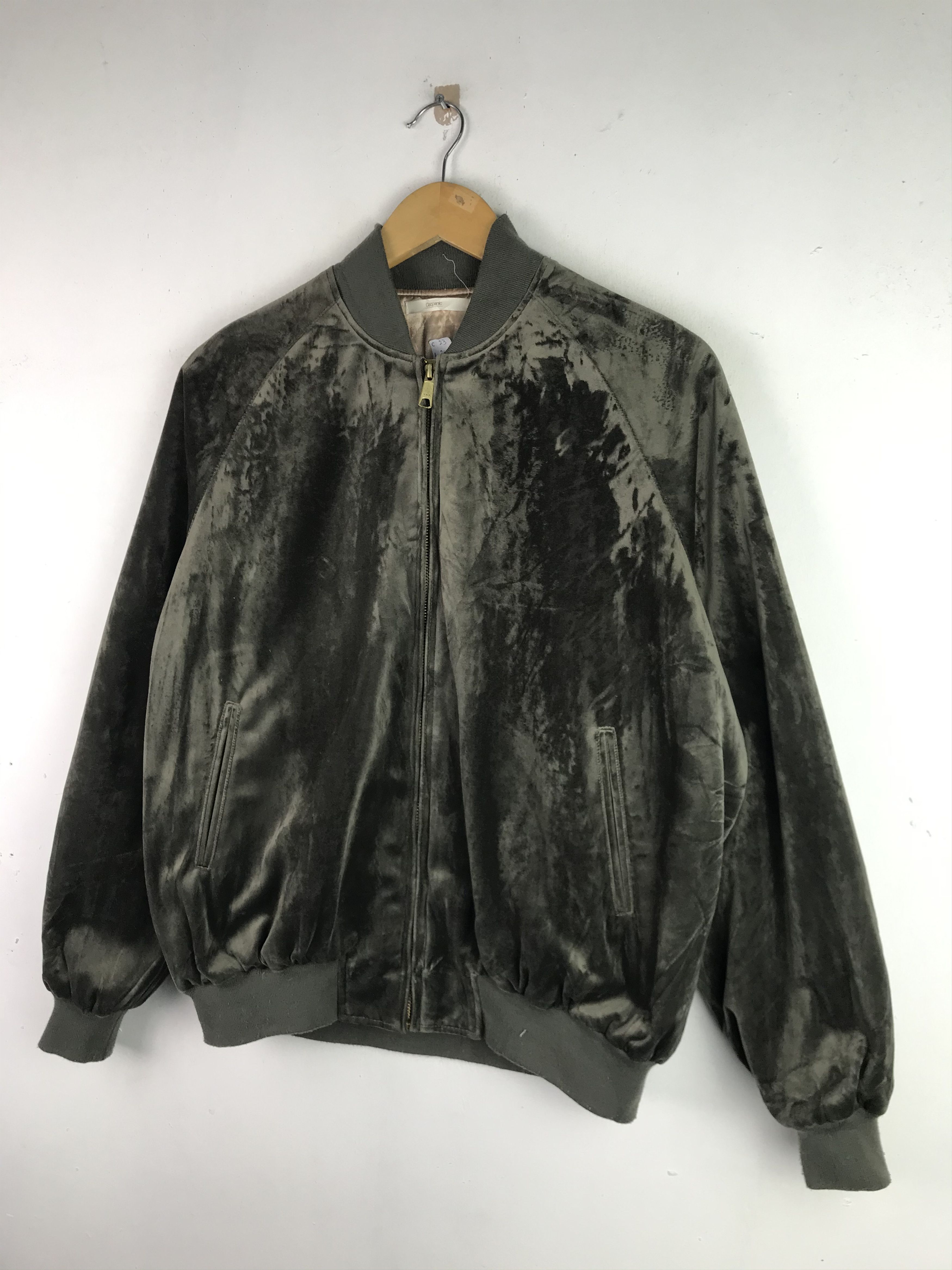 Japanese Brand × Vintage Vintage Streetwear Velvet Bomber Jacket Size US L / EU 52-54 / 3 - 5 Thumbnail