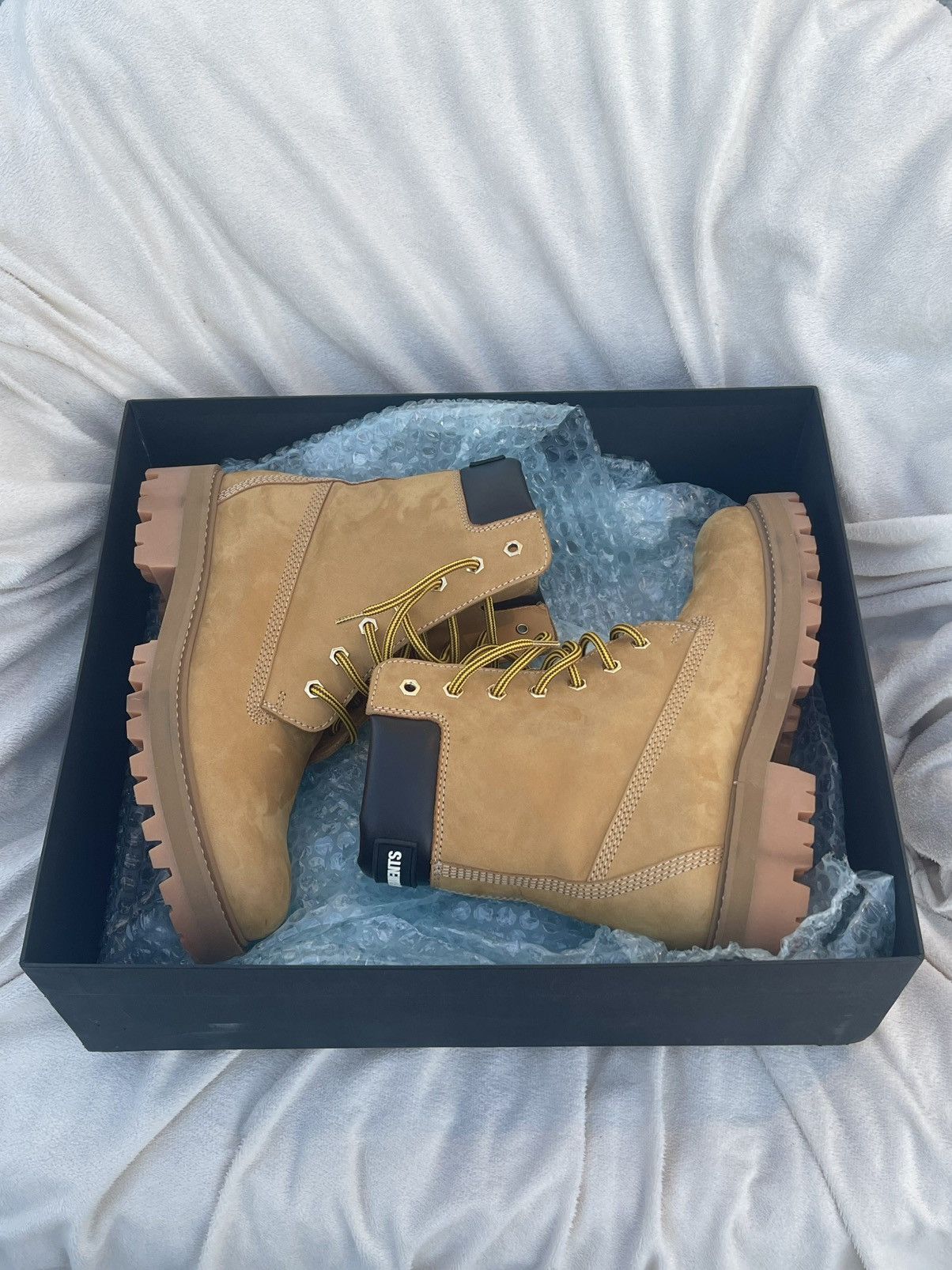 Vetements Vetements Logo Trucker Boots Size US 7 / EU 40 - 16 Thumbnail