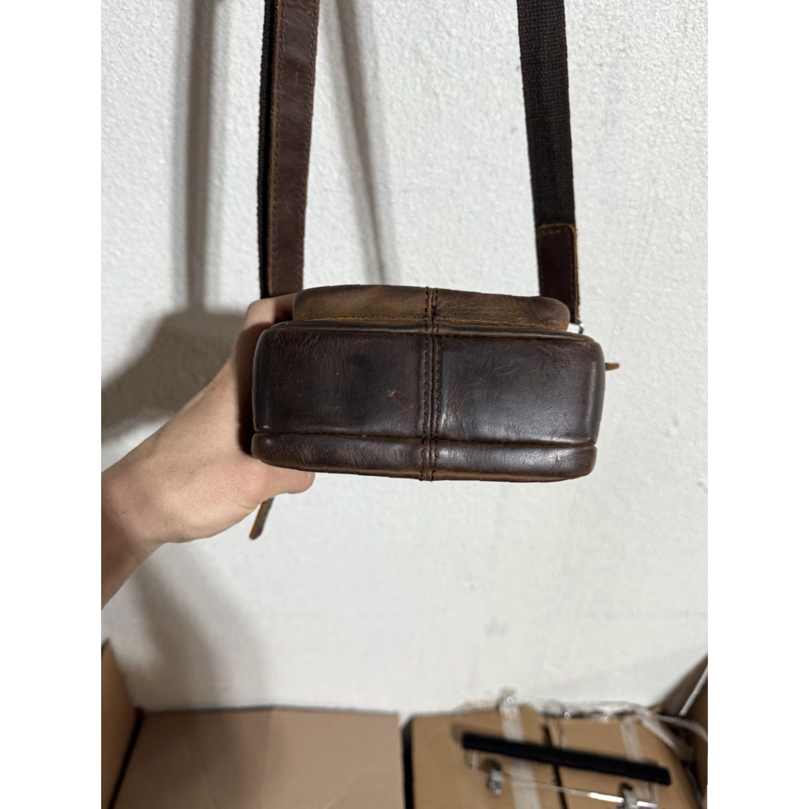 Vagabond Vagabond Traveler Messenger Bag Crossbody Shoulder Strap Bag Brown Leather Small Men Size ONE SIZE - 8 Thumbnail