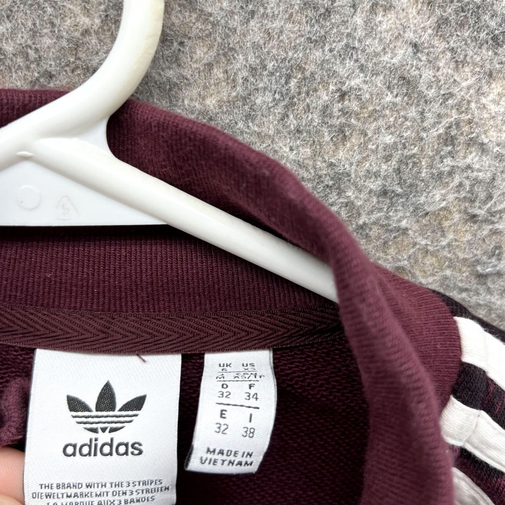 Adidas Adidas Sweater Women XS Burgundy 1/4 Zip Cropped Jacket Floral Trefoil Size XS / US 0-2 / IT 36-38 - 5 Thumbnail