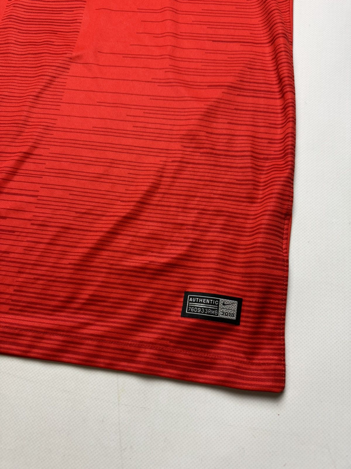 Nike Rare vintage England Nike soccer jersey Lingard Size US L / EU 52-54 / 3 - 3 Thumbnail