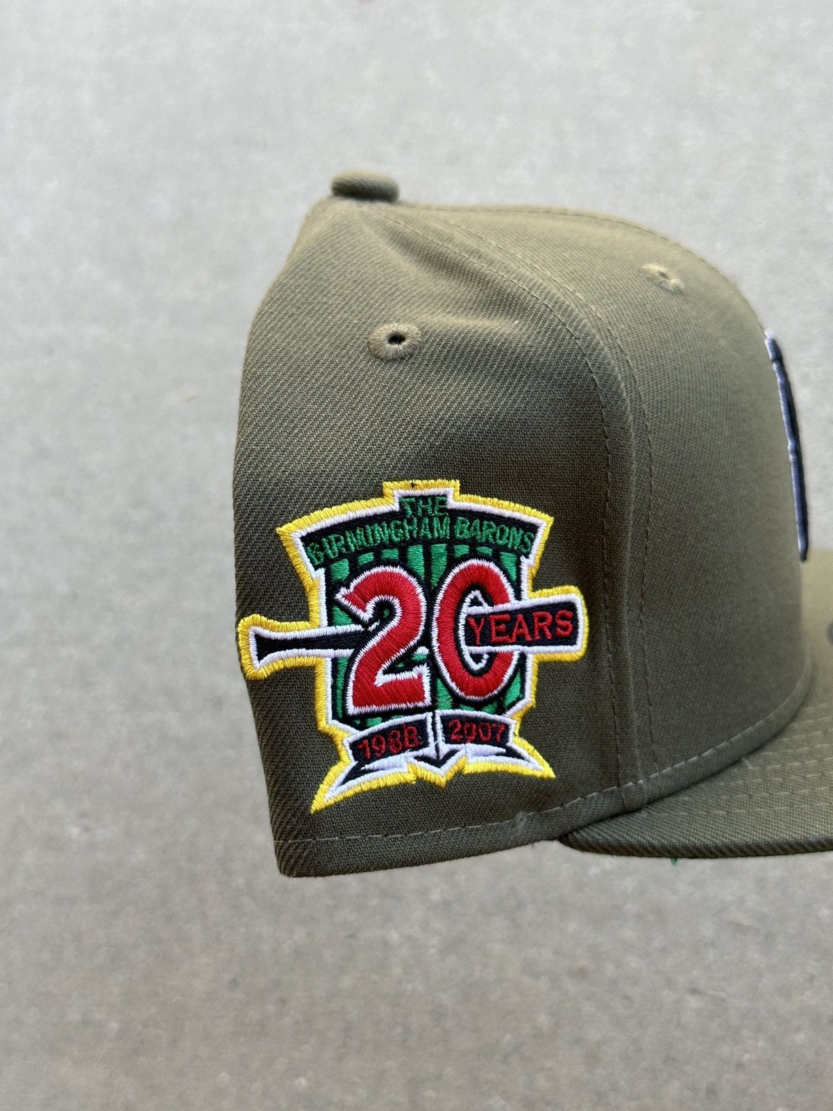 Hat Club × MLB × New Era Birmingham Barons OG Rolling Papers Fitted 420 7 1/4 MiLB Size ONE SIZE - 2 Thumbnail