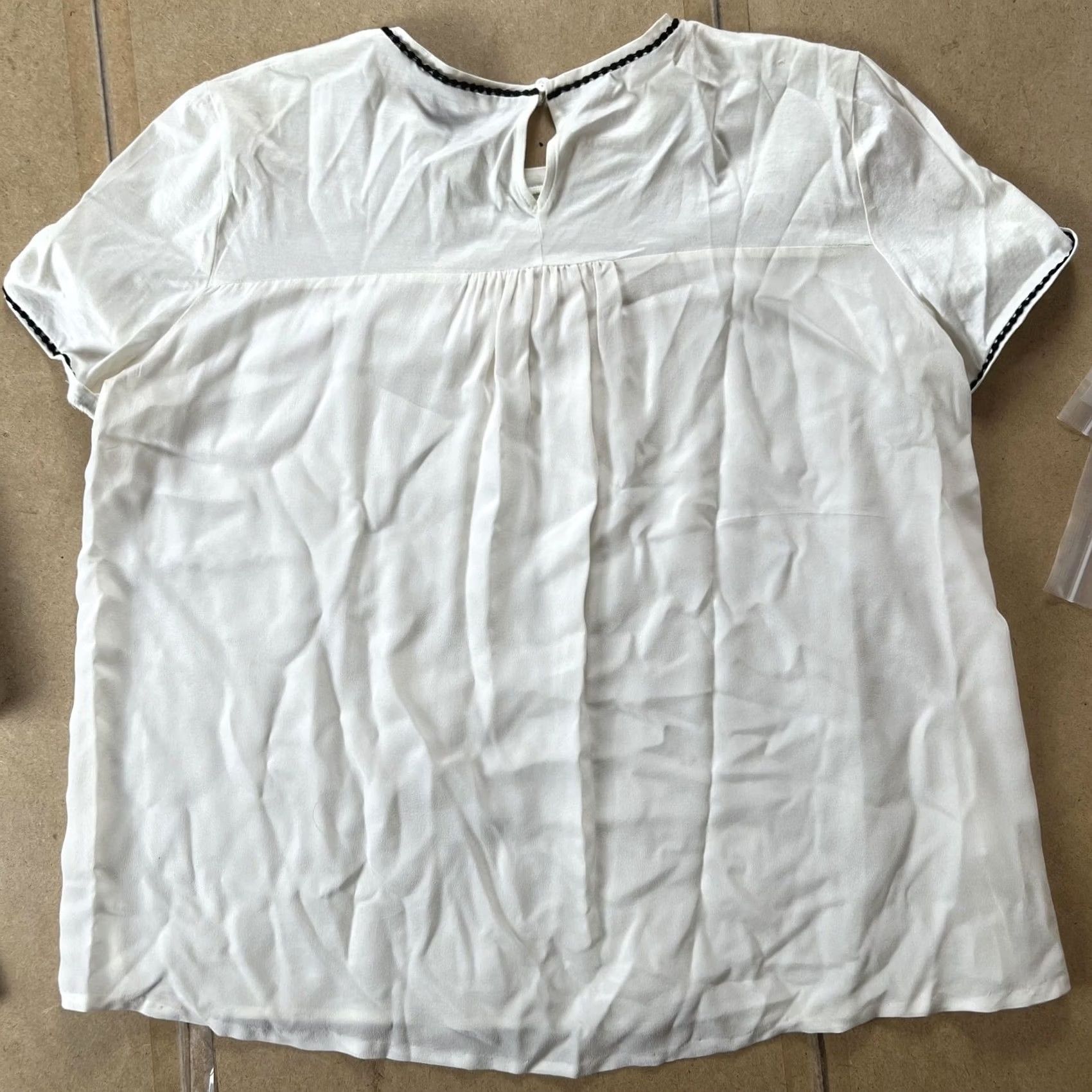 Max Mara MaxMara Studio Blouse Womens M White Short Sleeve Round Neck Crochet Lightweight Jersey Casual Size M / US 6-8 / IT 42-44 - 5 Thumbnail