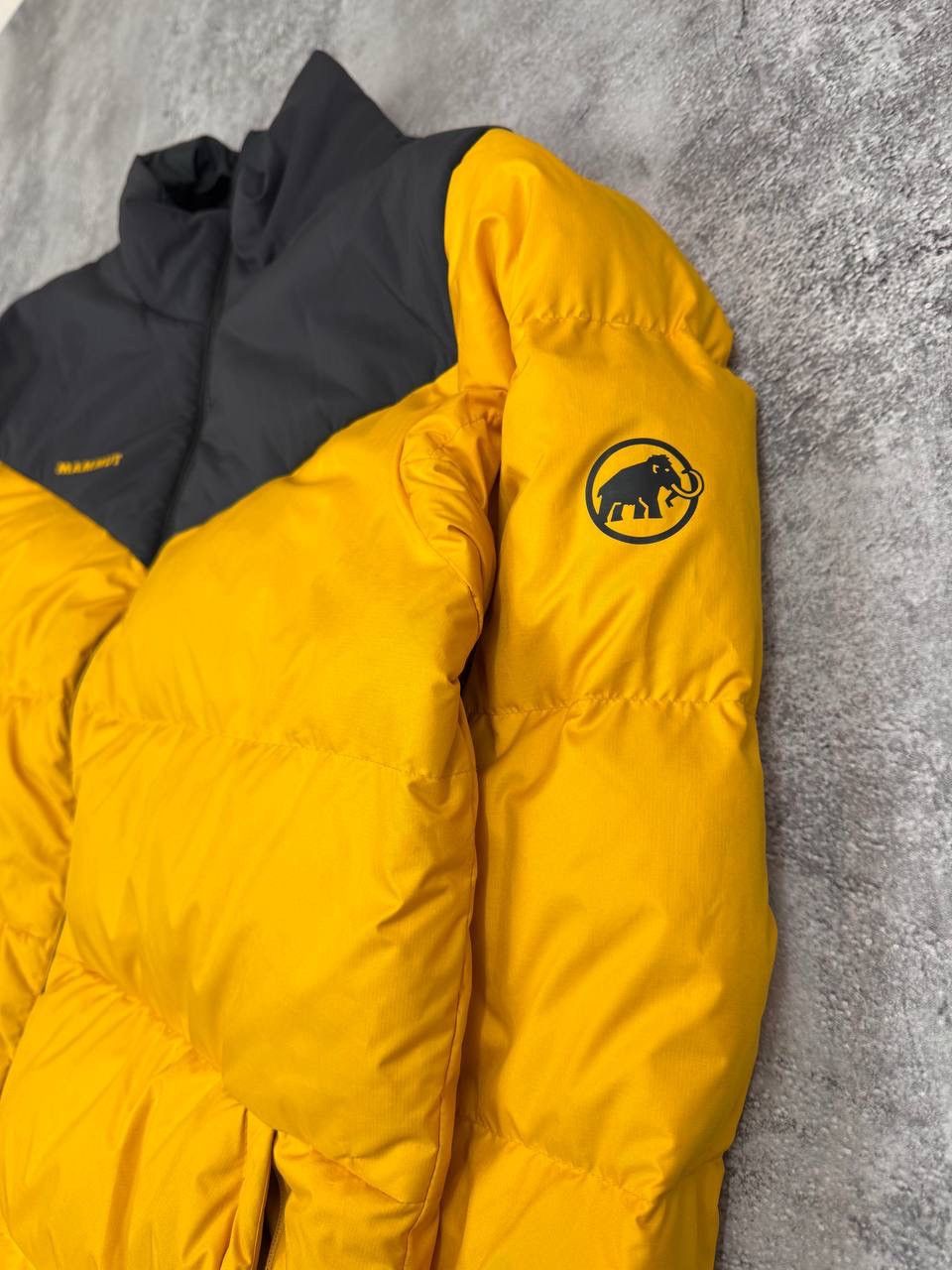 Mammut Mammut Reversible Puffer Jacket Yellow Black Down Style XL Size US XL / EU 56 / 4 - 10 Thumbnail