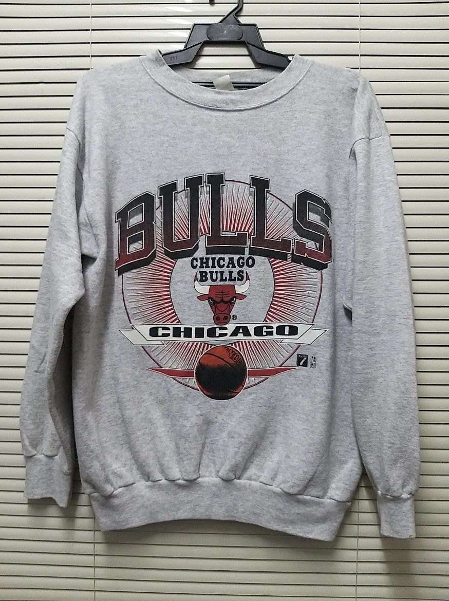 NBA VINTAGE 90'S CHICAGO BULLS NBA BASKETBALL TEAM SWEATSHIRT Size US L / EU 52-54 / 3 - 1 Thumbnail