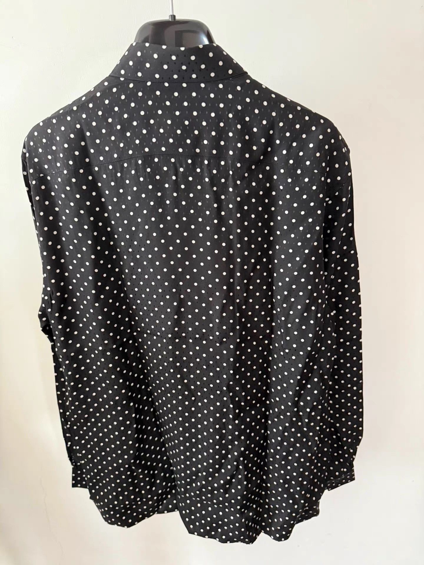 Saint Laurent Paris Saint Laurent Men's Black And White Polka Dot Silk Shirt K33 Size US XXS / EU 40 - 2 Thumbnail