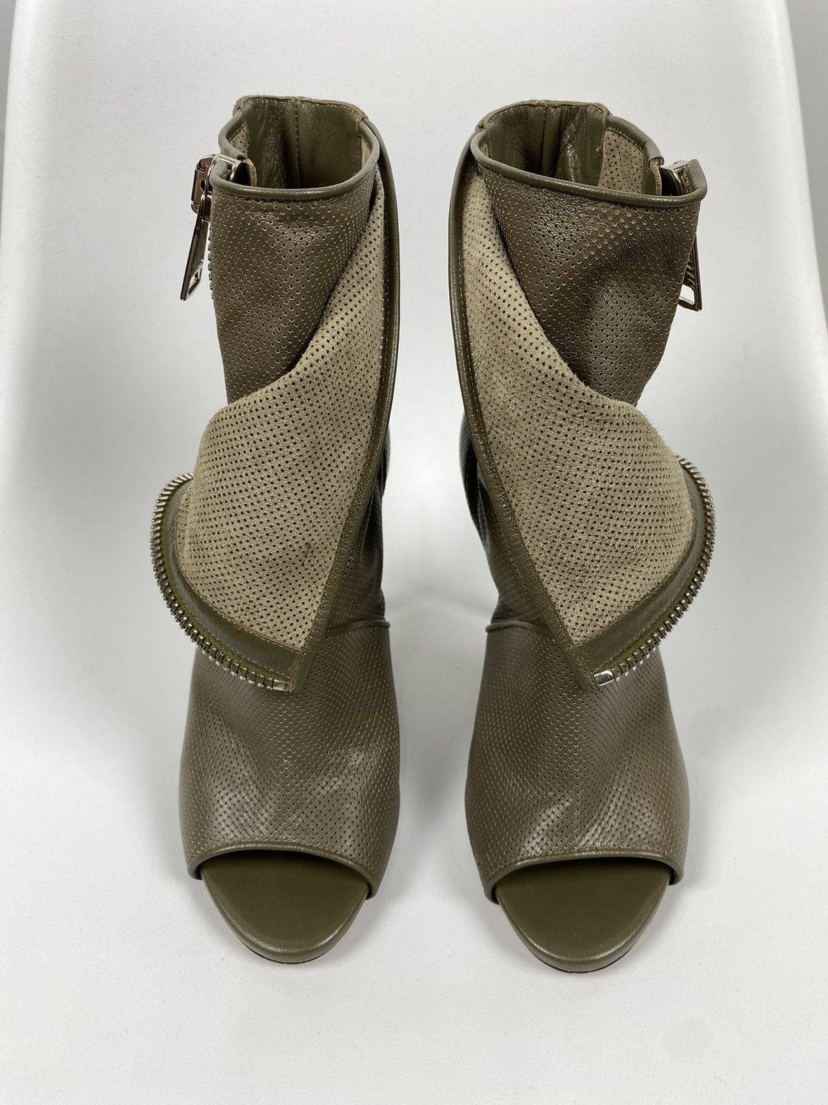 Casadei Casadei Open Toe Bootie Genuine Perforated Leather size 7 Size US 7 / IT 37 - 2 Thumbnail