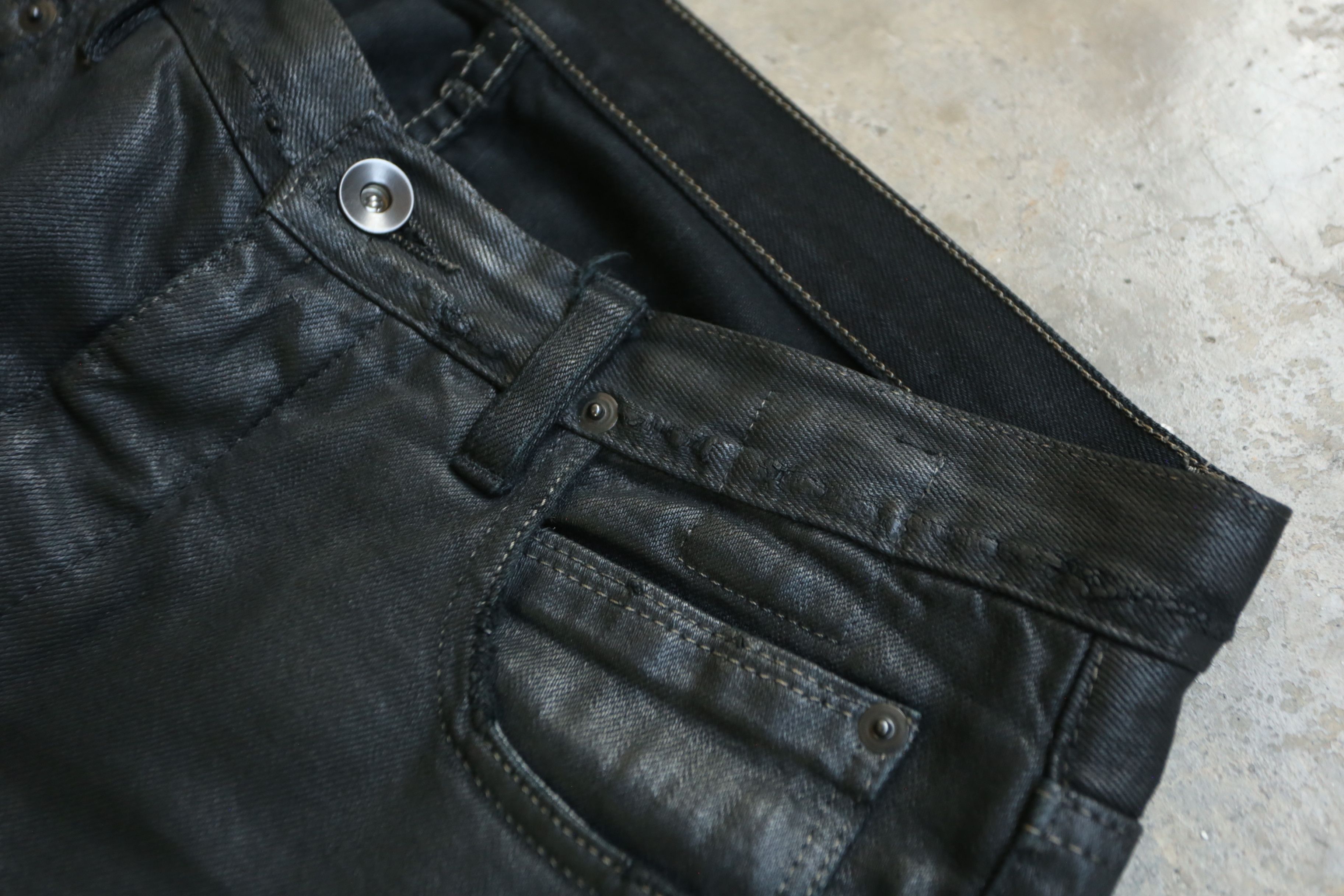 Rick Owens Drkshdw RO DRKSHDW - Detroit Cut Deconstructed Waxed Denim Jean Size US 30 / EU 46 - 5 Thumbnail