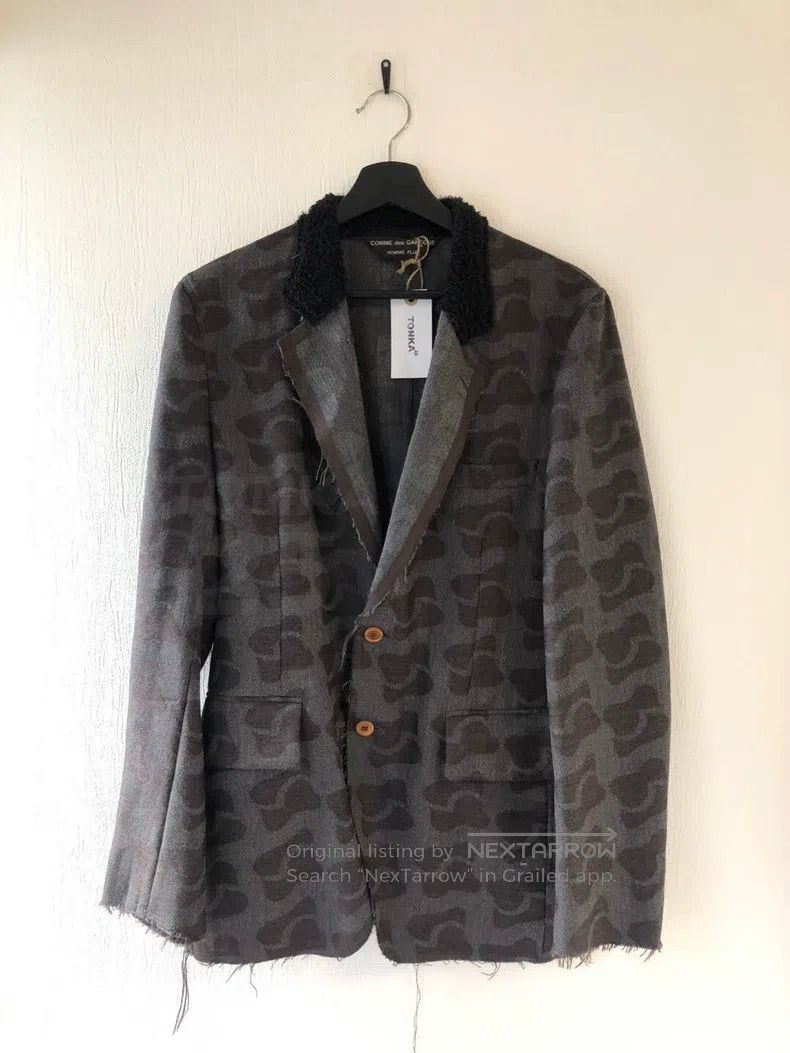 Comme des Garcons Comme des Garcons Totem Pattern Furry Collar Jacket Size US S / EU 44-46 / 1 - 6 Thumbnail