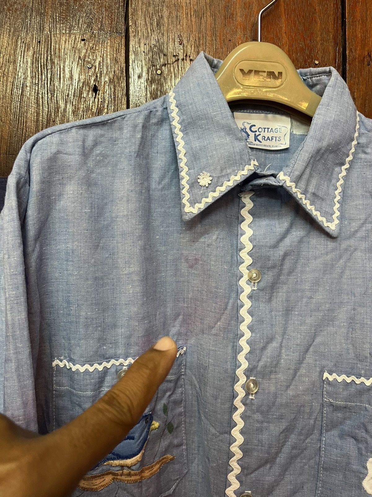 Other Vintage 1970s Cottage Crafts Bird Applique Chambray Shirt Size US L / EU 52-54 / 3 - 8 Thumbnail