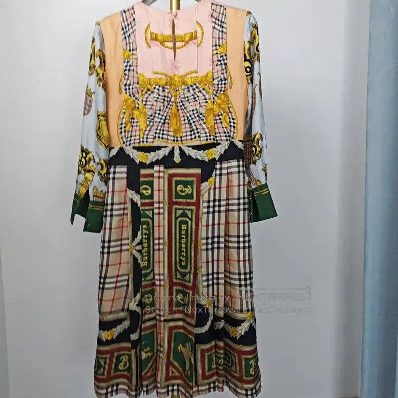 Burberry Burberry XS Silk Summer Dress in Light Pink. Size XS / US 0-2 / IT 36-38 - 5 Thumbnail