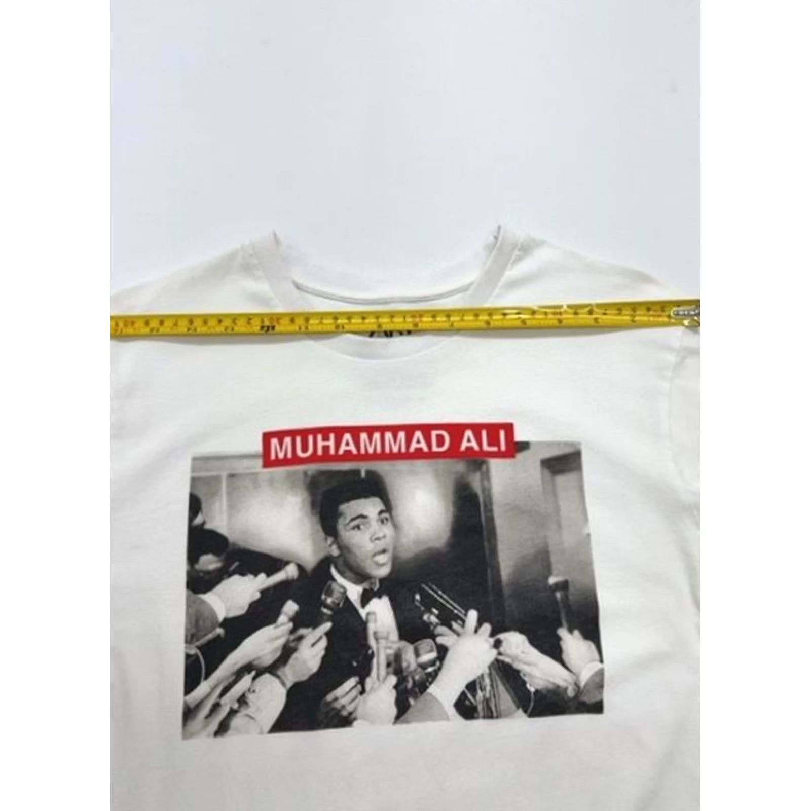 Zara Zara Unisex White Ali Graphic T-Shirt Size 38 Crew Neck Regular Fit Size US M / EU 48-50 / 2 - 7 Thumbnail