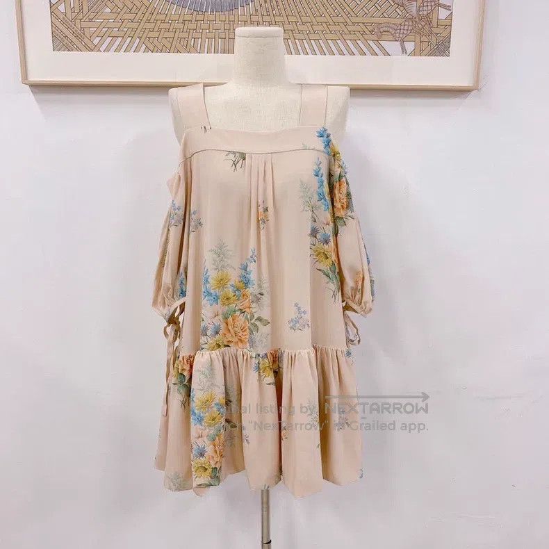 Alexander McQueen Alexander Mcqueen Floral off-shoulder dress Size XS / US 0-2 / IT 36-38 - 1 Thumbnail