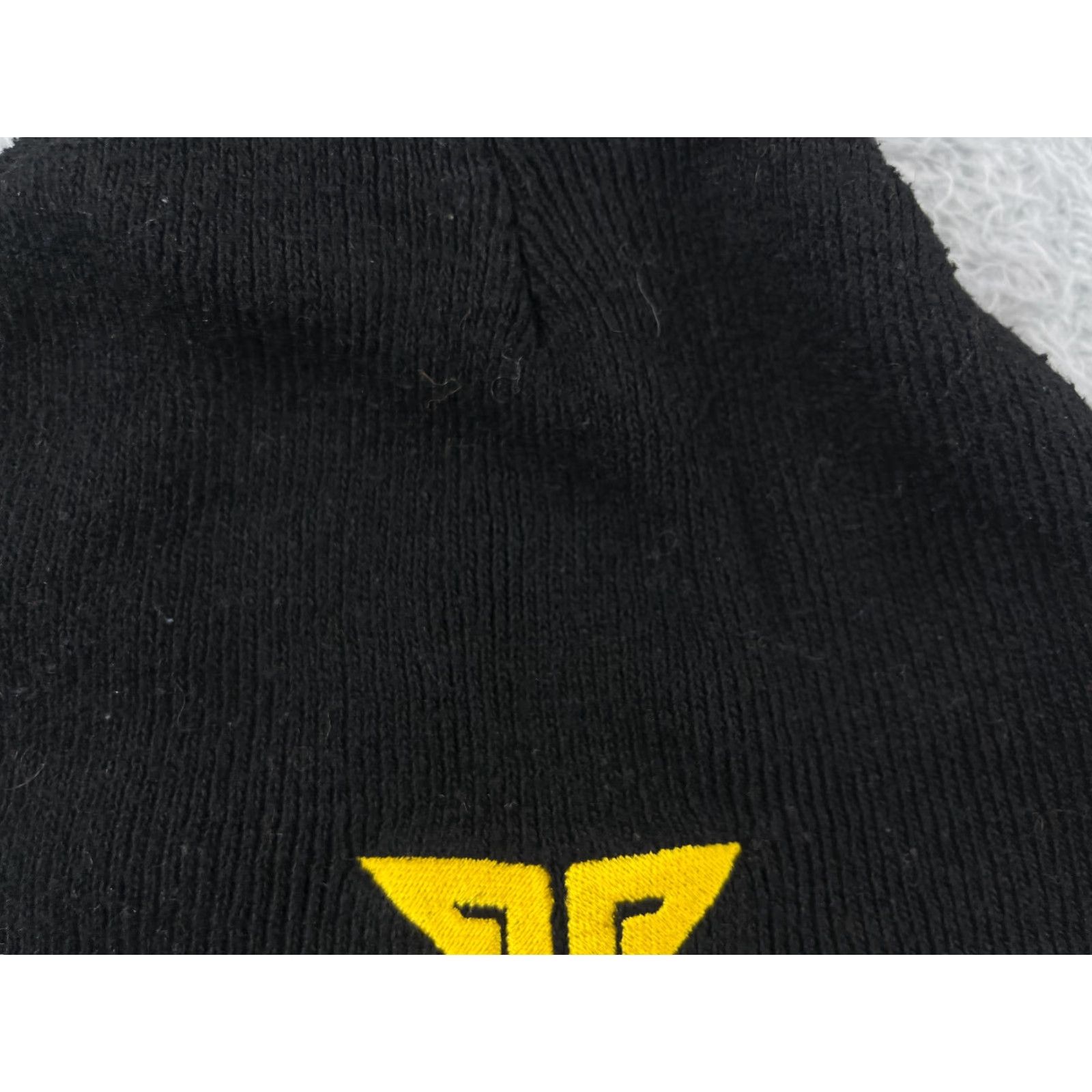 Vintage PatPen Beanie Toque Adult One Size Black Yellow Knit 100% Acrylic Cannabis Size ONE SIZE - 3 Thumbnail