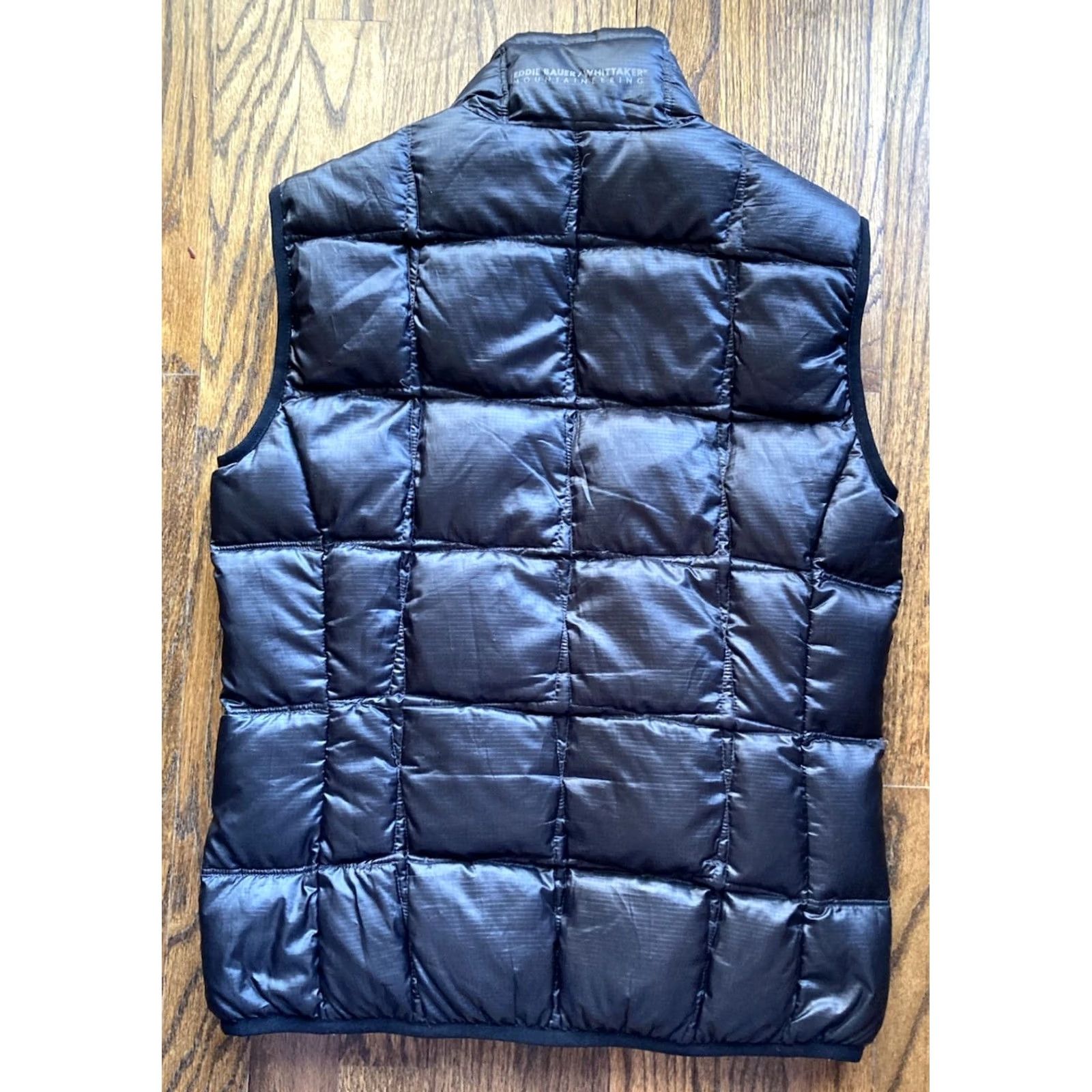 Eddie Bauer VINTAGE Eddie Bauer First Ascent Puffer Vest Mens Size S Black Down Mountaineering Goose Down Size US S / EU 44-46 / 1 - 5 Thumbnail