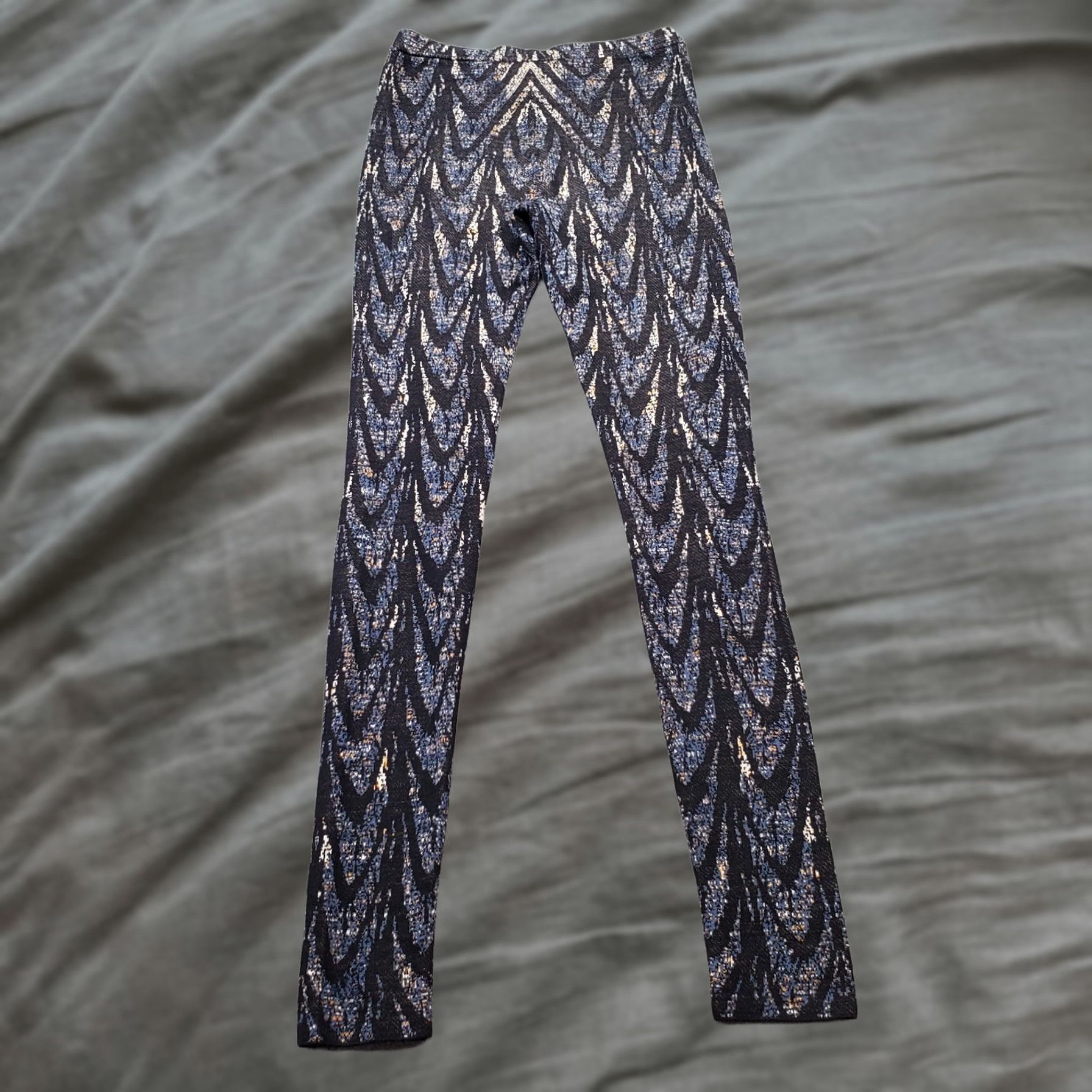 Bcbgmaxazria BCBGMAXAZRIA Womens Size XS Multicolor Feather Cascade Jacquard Leggings Pull On Size 26" / US 2 / IT 38 - 1 Thumbnail