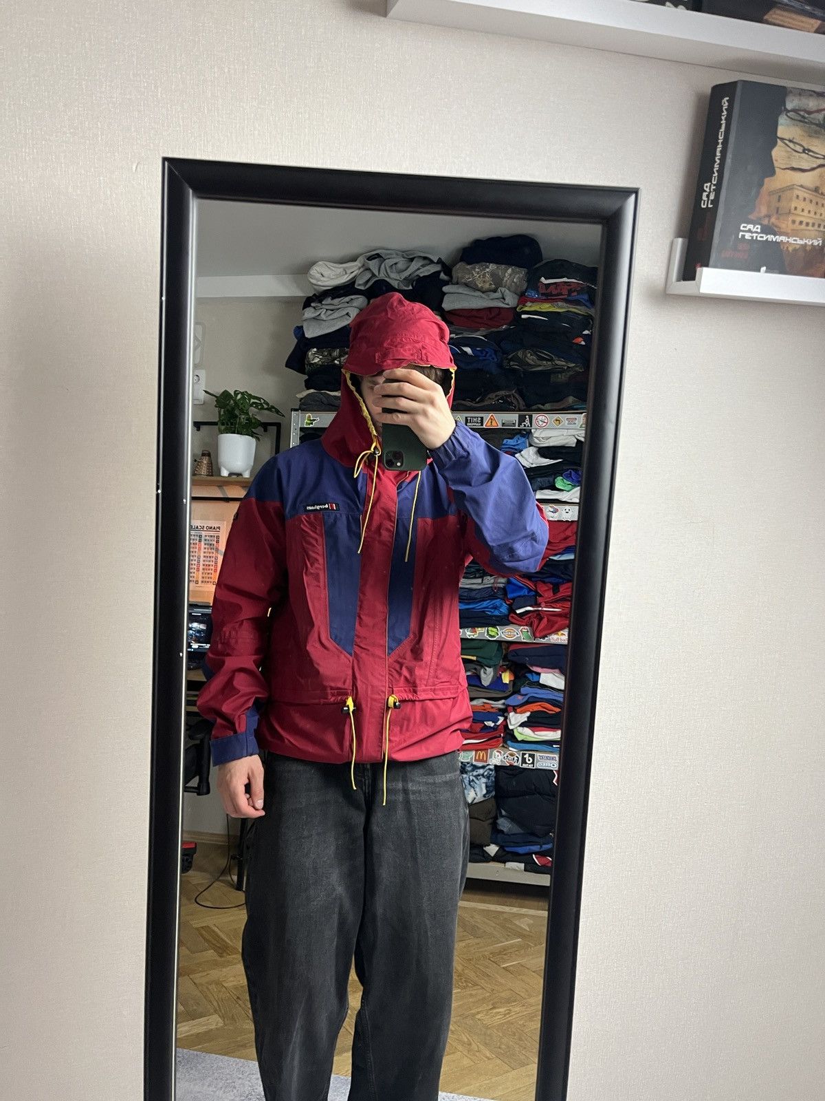 Vintage 90s Berghaus Trango Extreme Gore Tex Jacket Merapeak