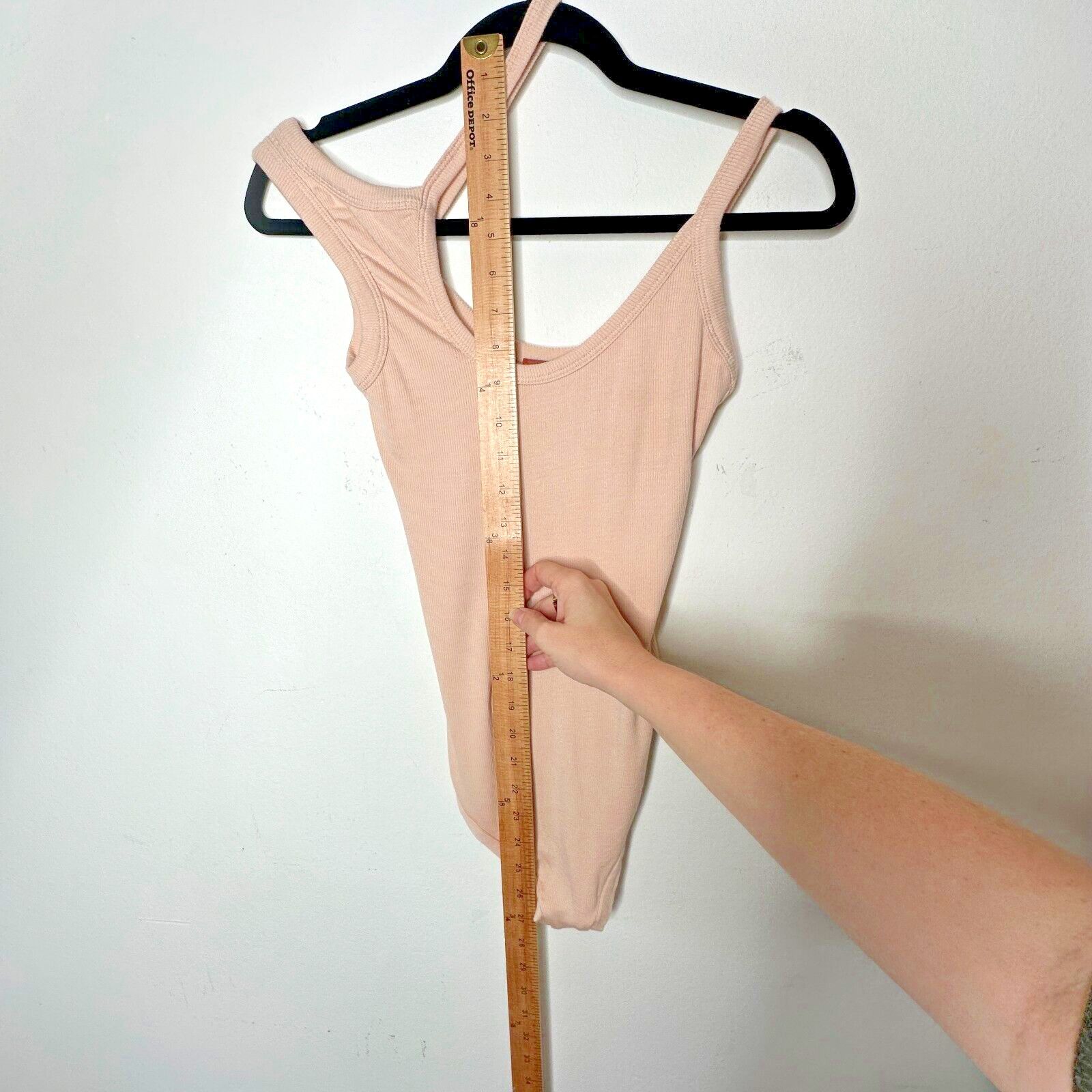 ALIX NYC Alix NYC Tan Asymmetrical Neckline Sleeveless Rib Bodysuit S Size S / US 4 / IT 40 - 11 Thumbnail