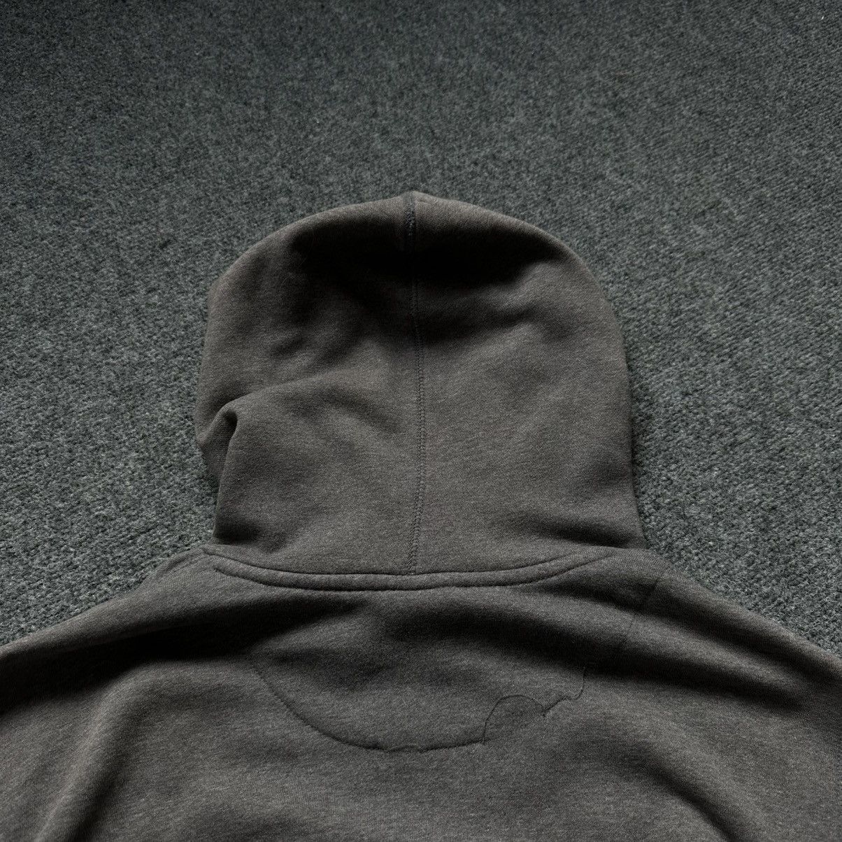 Nike VTG Japanese Style Dark Gray Hoodie Nike Size L Distressed Size US L / EU 52-54 / 3 - 15 Thumbnail