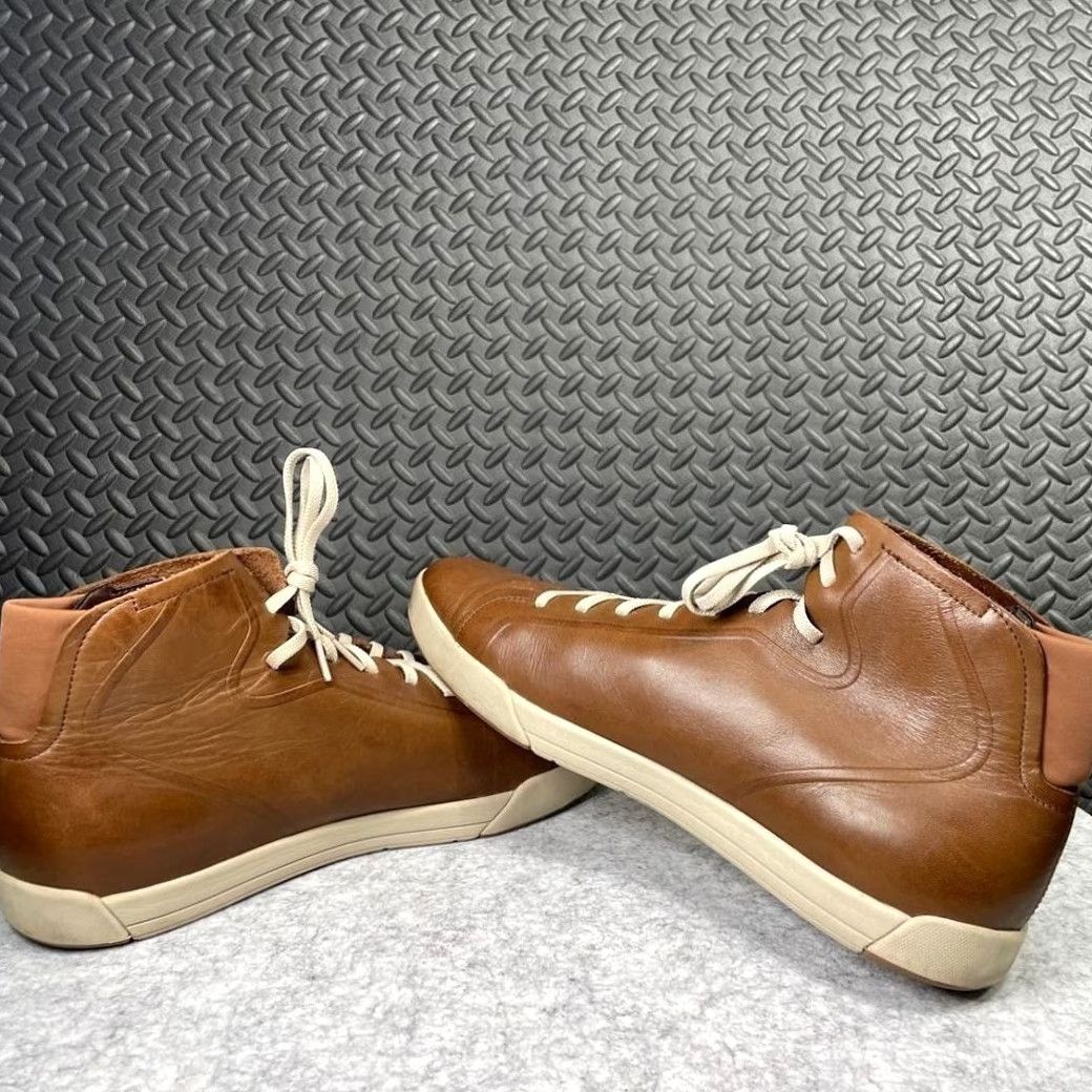 Nike VINTAGE Nike Air Brown Leather Chukka High Top Elastic Laces Men 13 Mens Size 13 Brown Leather Chukka High Top Nike Air Vintage Rare Size US L / EU 52-54 / 3 - 5 Thumbnail