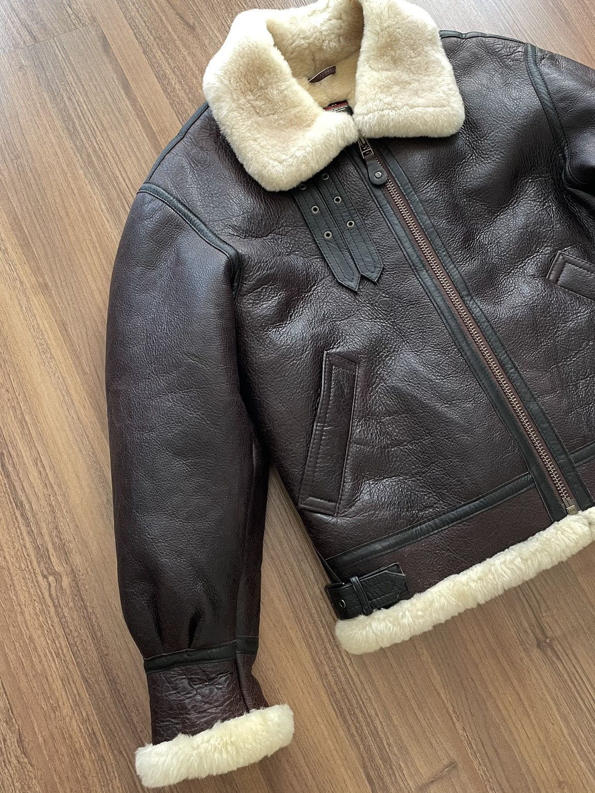 Schott Wind Armour B-3 US Sheepskin Bomber Flight Jacket Size US M / EU 48-50 / 2 - 3 Thumbnail