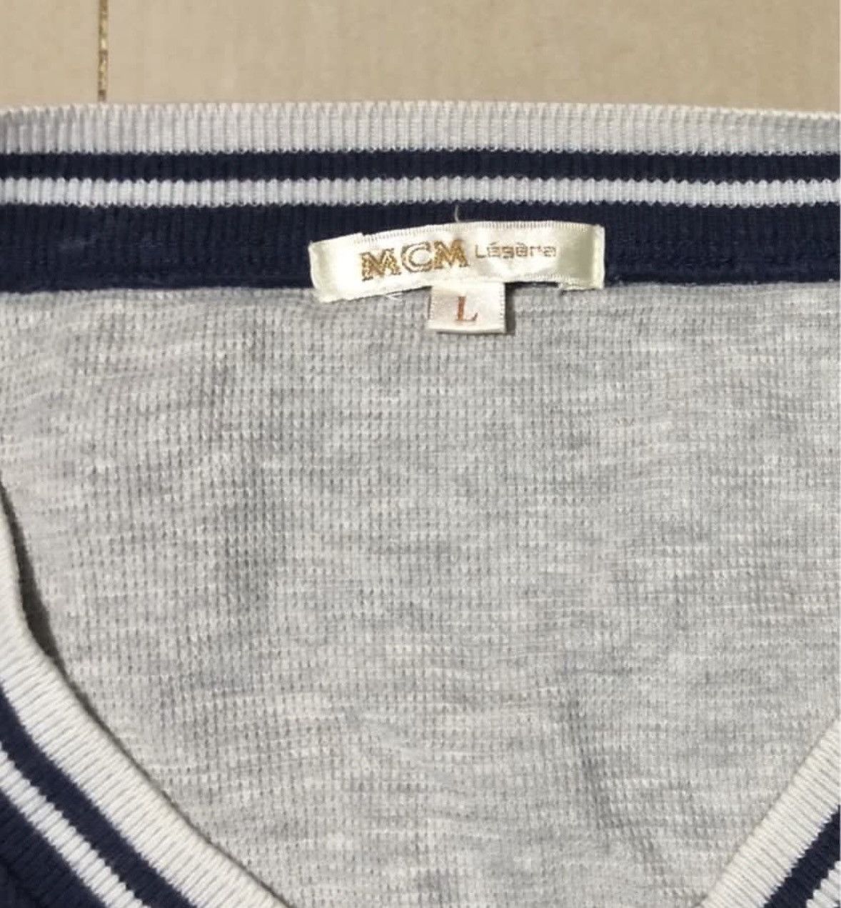 MCM Vintage MCM V-Neck Lite Sweatshirt Jumper Size US L / EU 52-54 / 3 - 3 Thumbnail