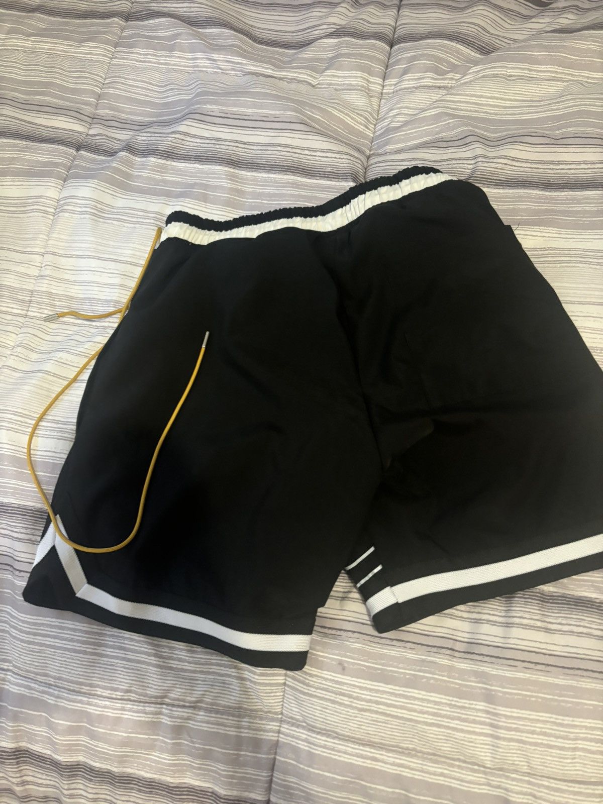 Rhude SSENSE Exclusive Black Swim Shorts Size US 32 / EU 48 - 2 Thumbnail