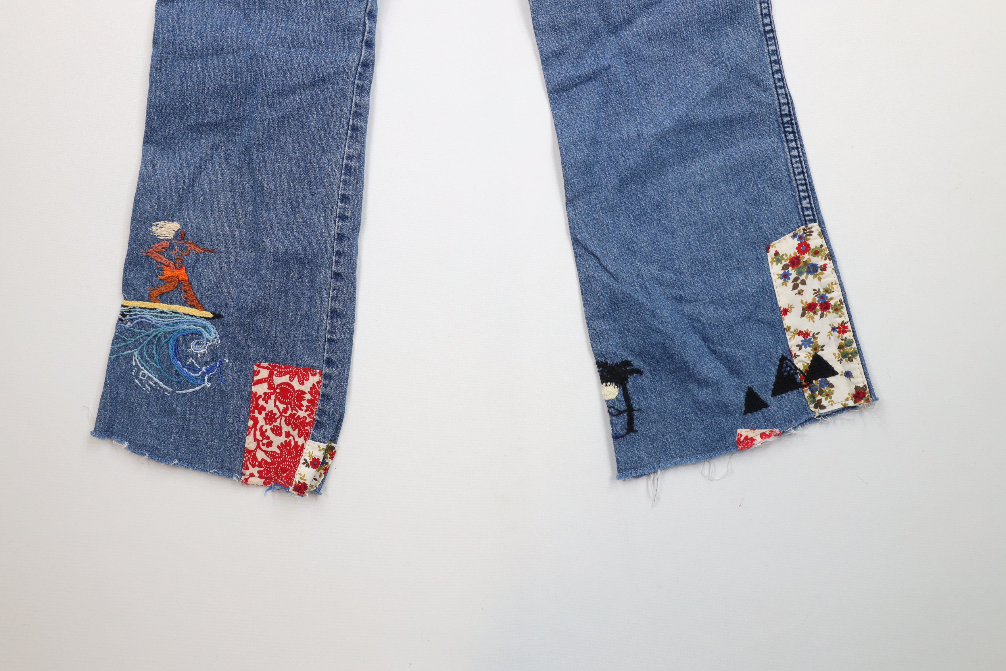 Vintage Vintage 90s Streetwear Patchwork Embroidered Flared Jeans Size 34" / US 12 / IT 48 - 15 Thumbnail