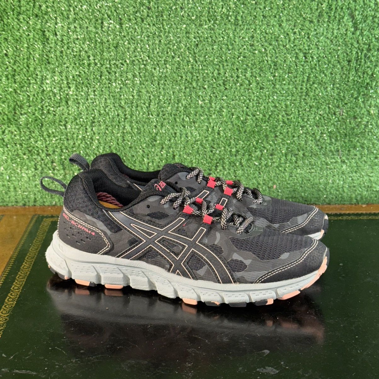 Asics Gel-Scram 4 Black Grey Pink Running 1012A039 Women 8 Shoes